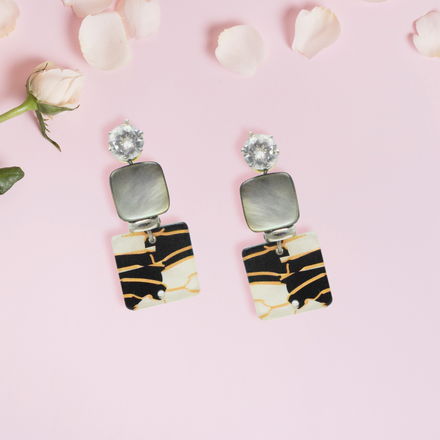 Naina Fashion Earring