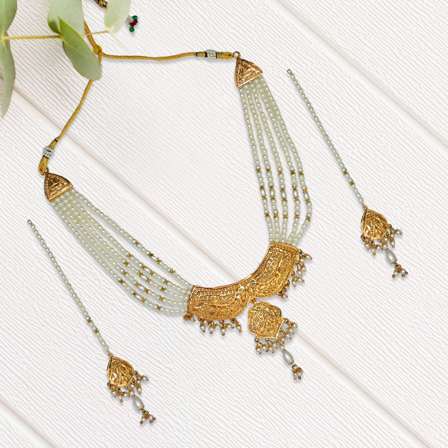 Vaishnavi Jadau Necklace Set