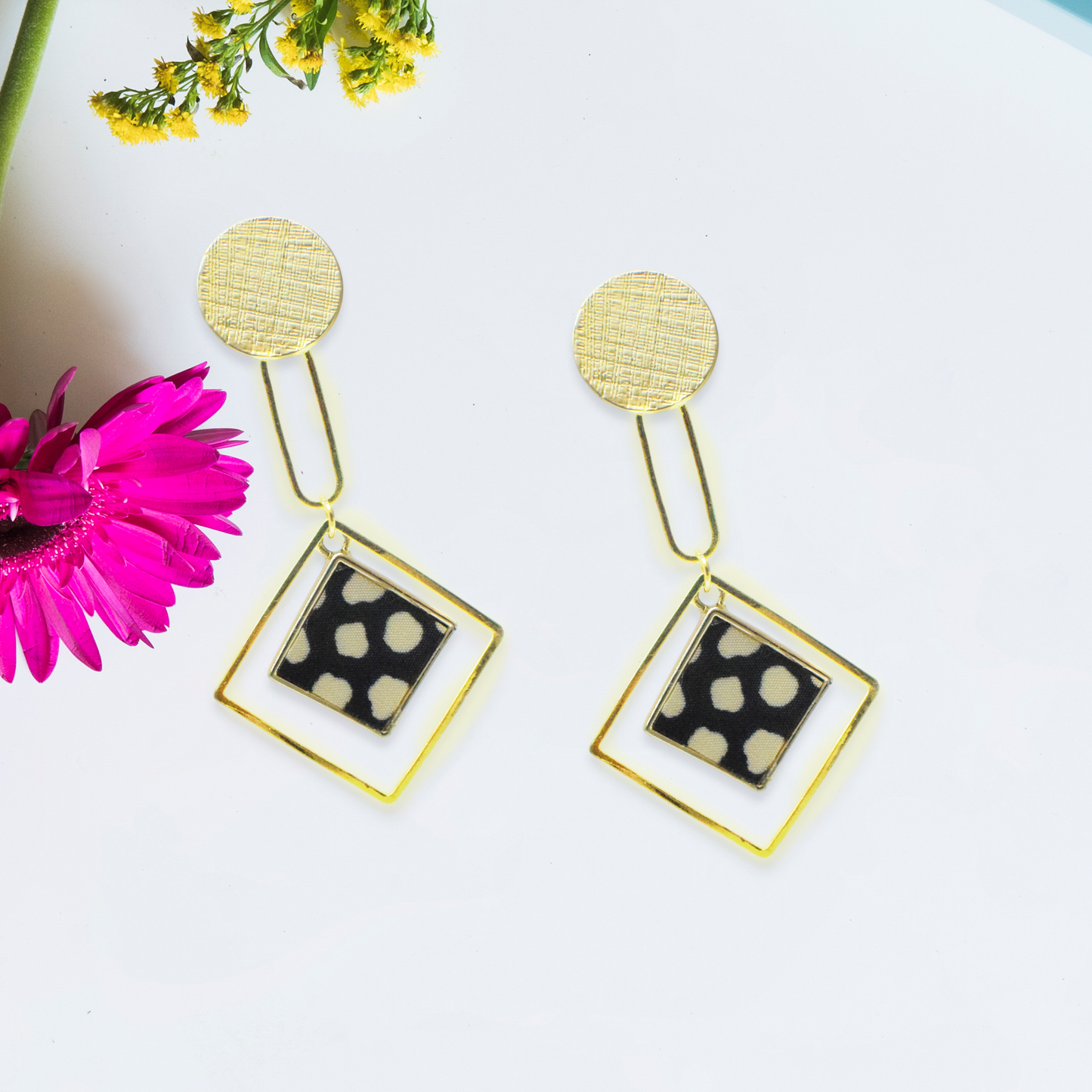 Niharika Fashion Earring