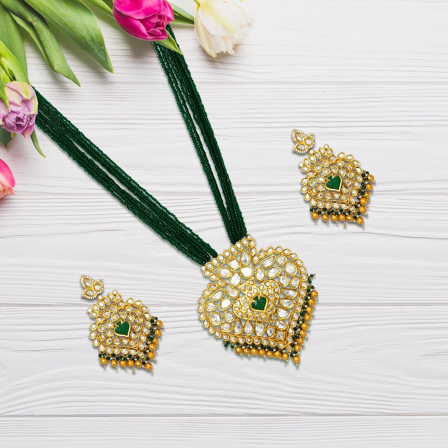 Aaradhya Kundan Pendant Set