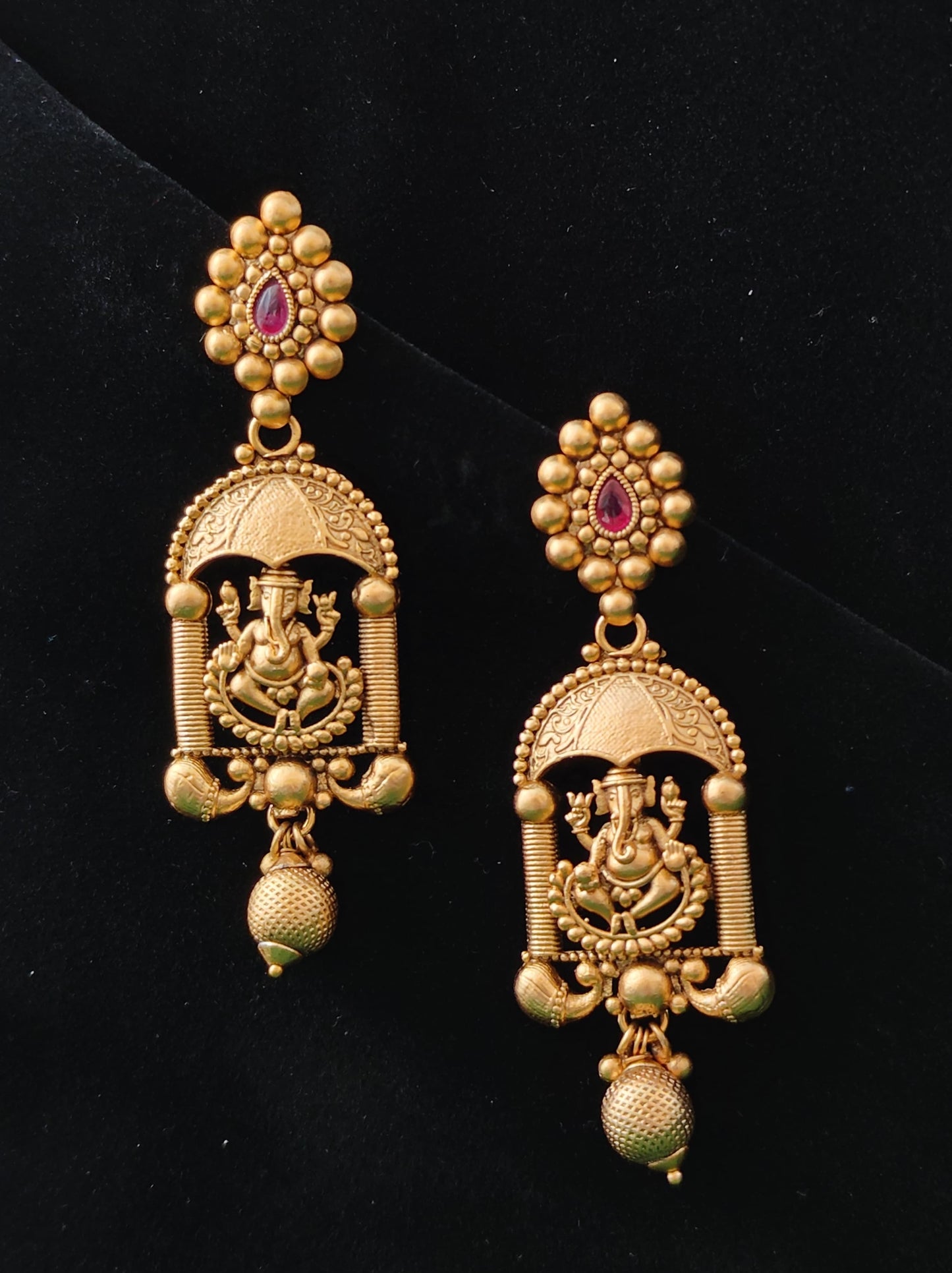 Vanya Temple Necklace