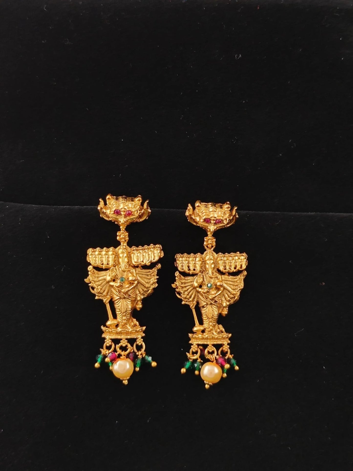 Anvika Temple Pendent Set