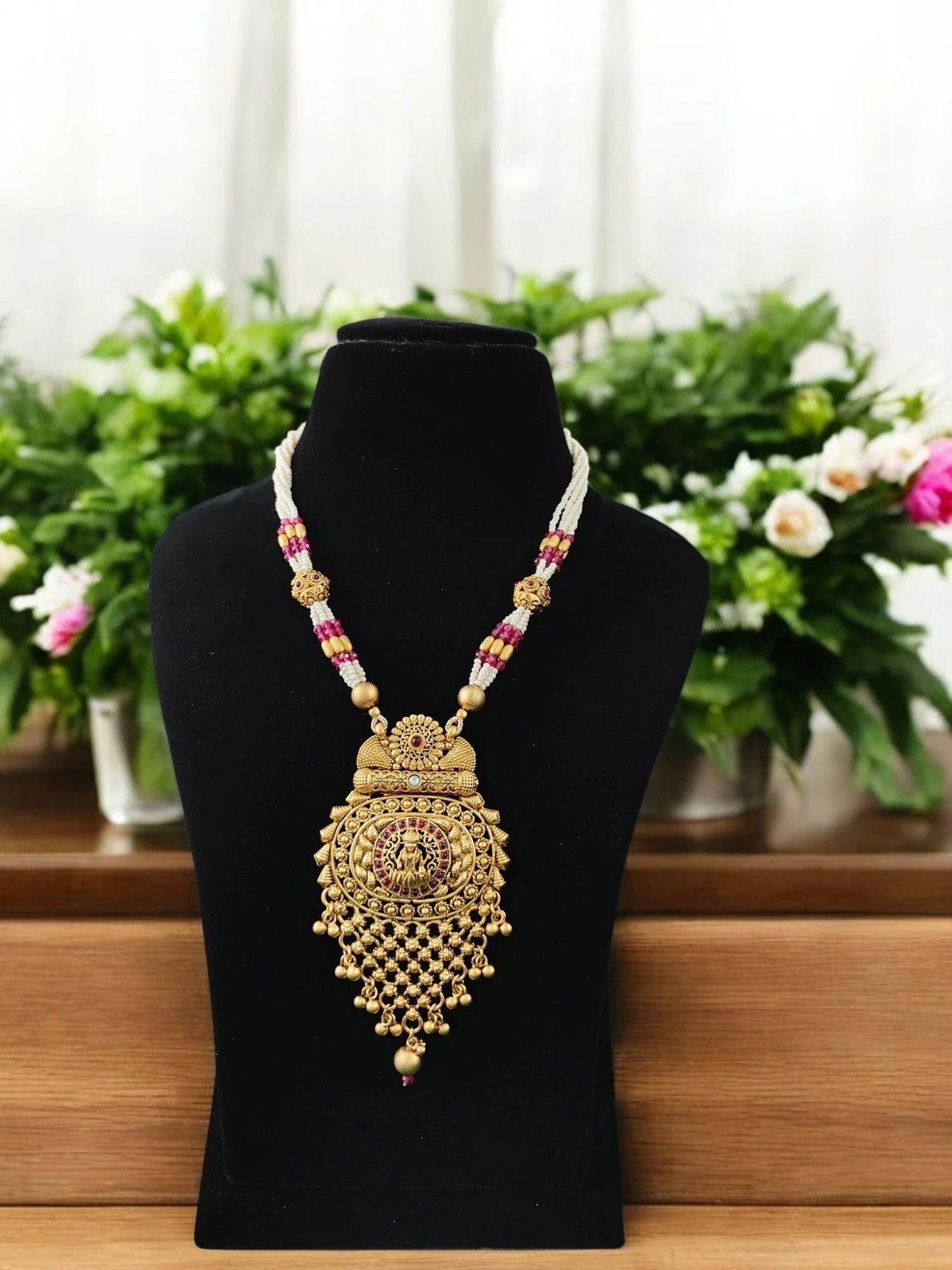 Shreya Temple Pendent Set