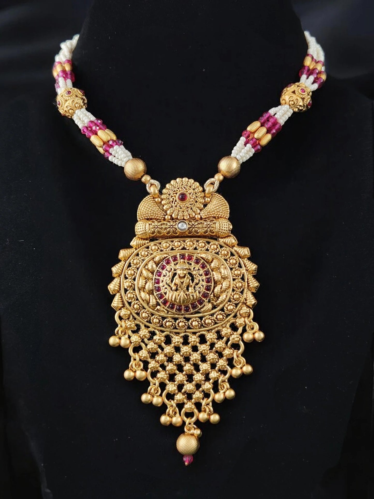 Shreya Temple Pendent Set