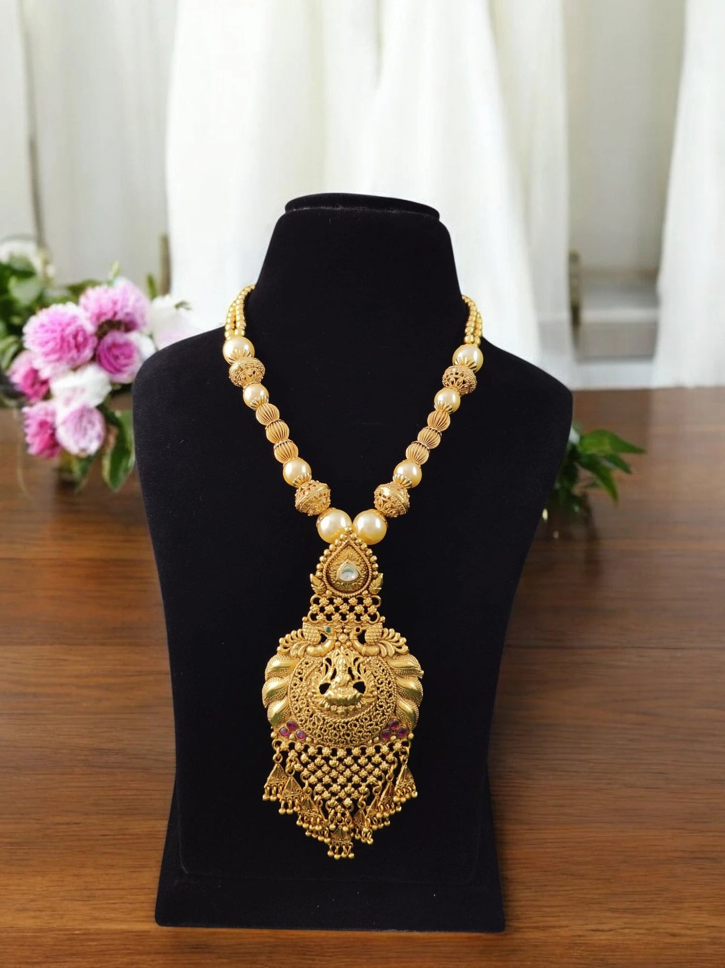 Ridhima Temple Pendent Set
