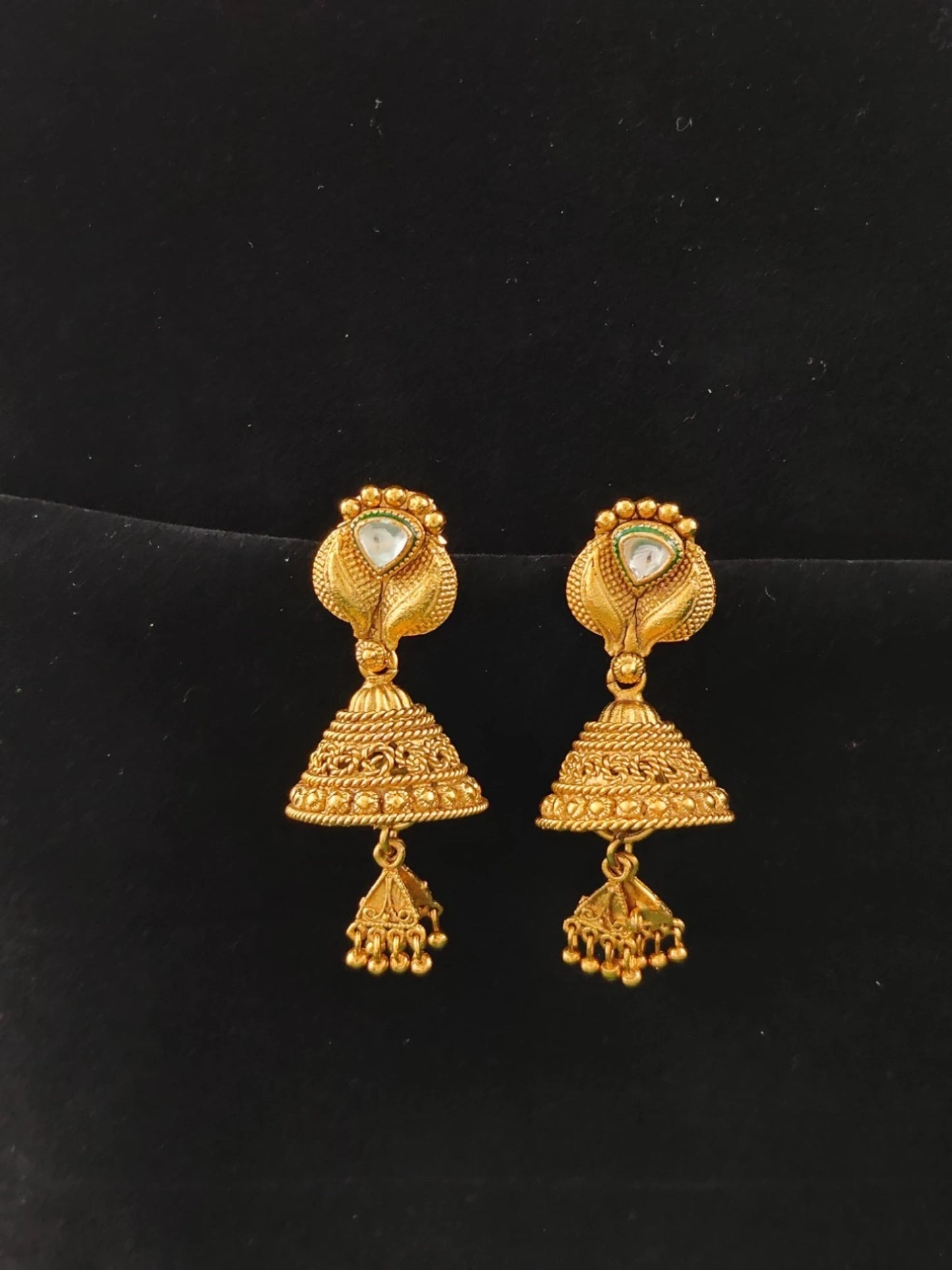 Ridhima Temple Pendent Set