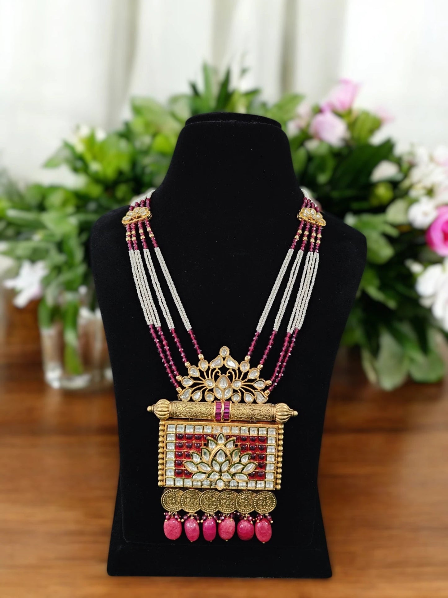 Kashika Kundan Pendent Set