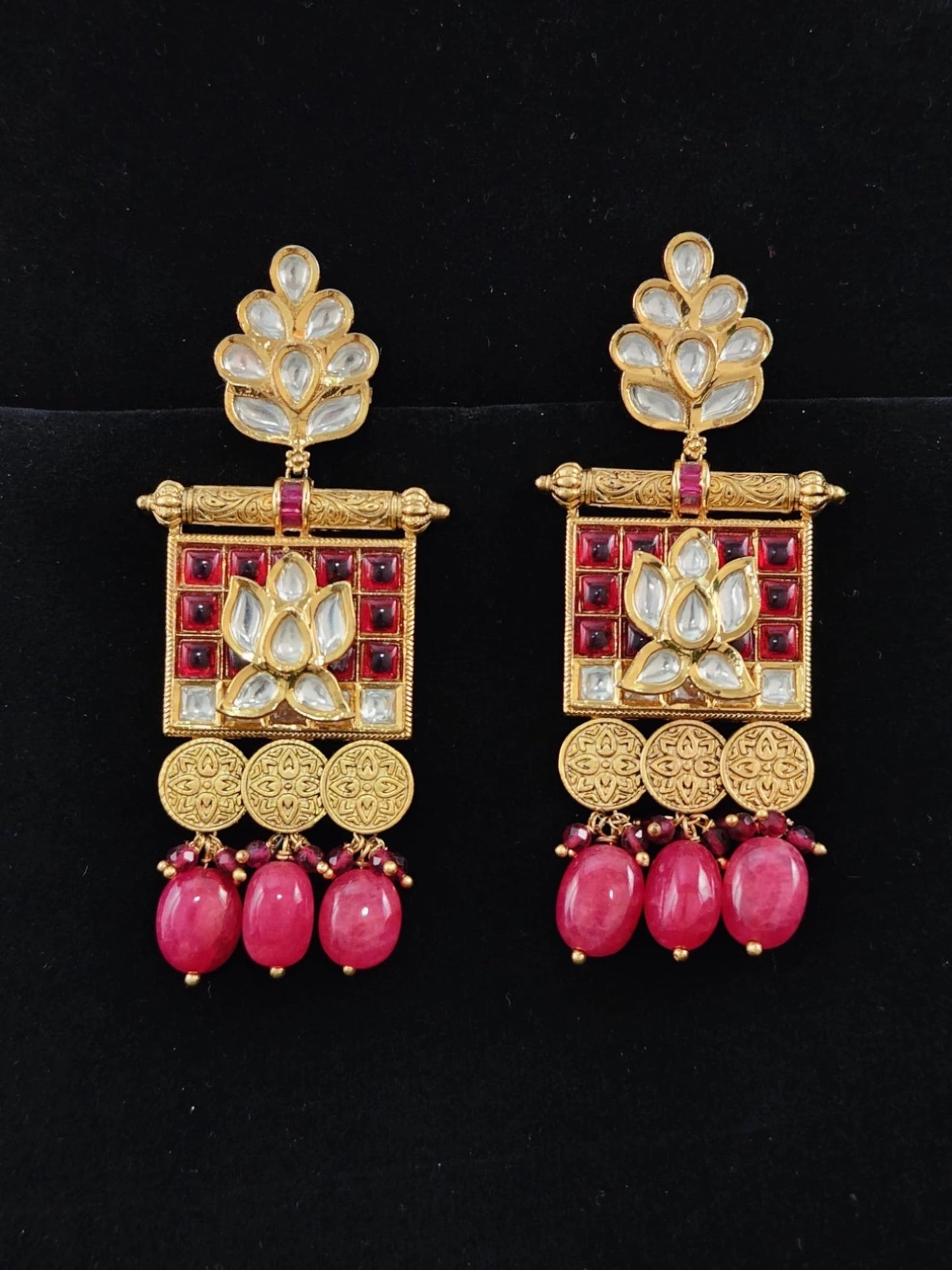 Kashika Kundan Pendent Set