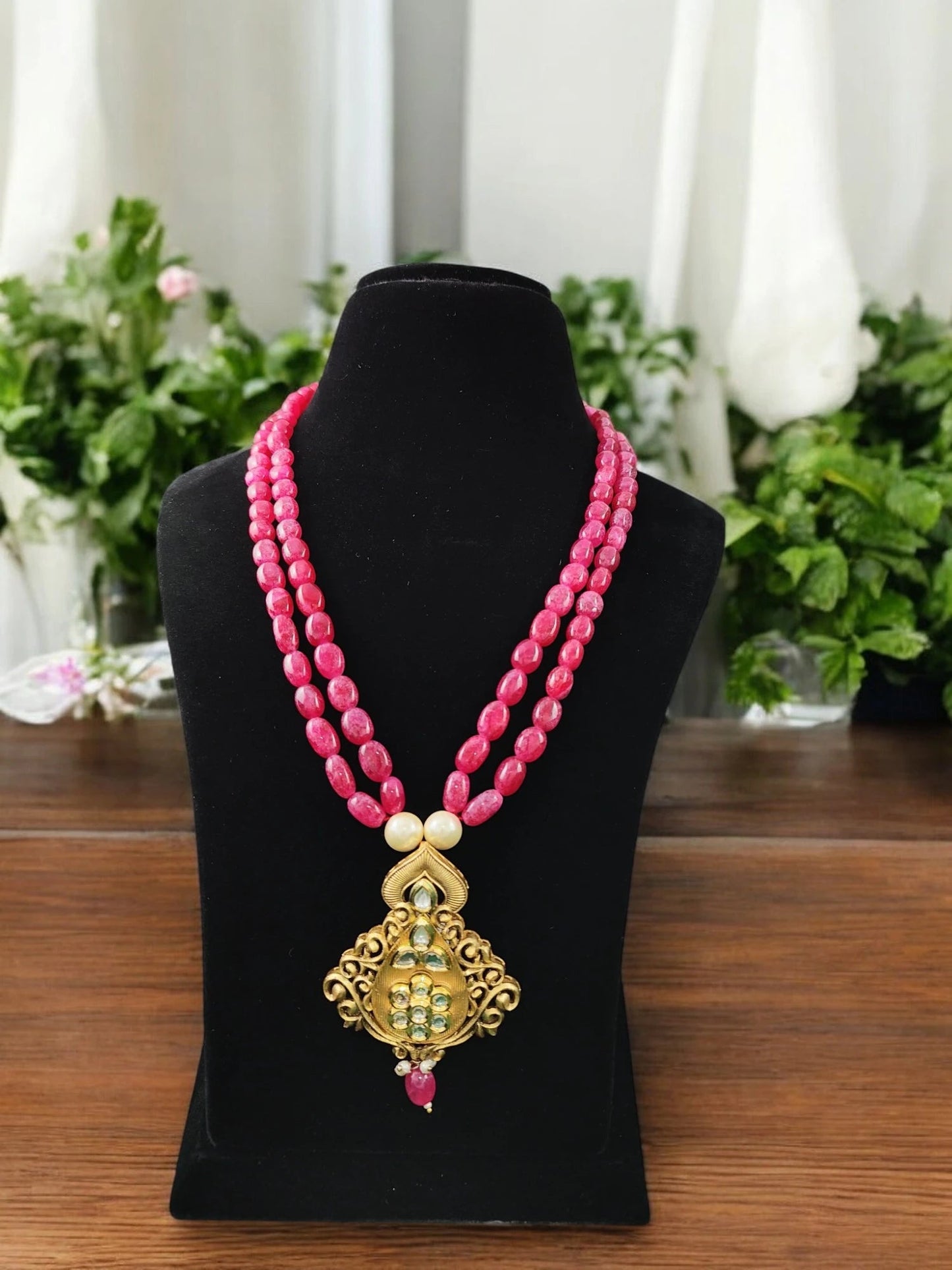 Kritika Kundan Pendent Set