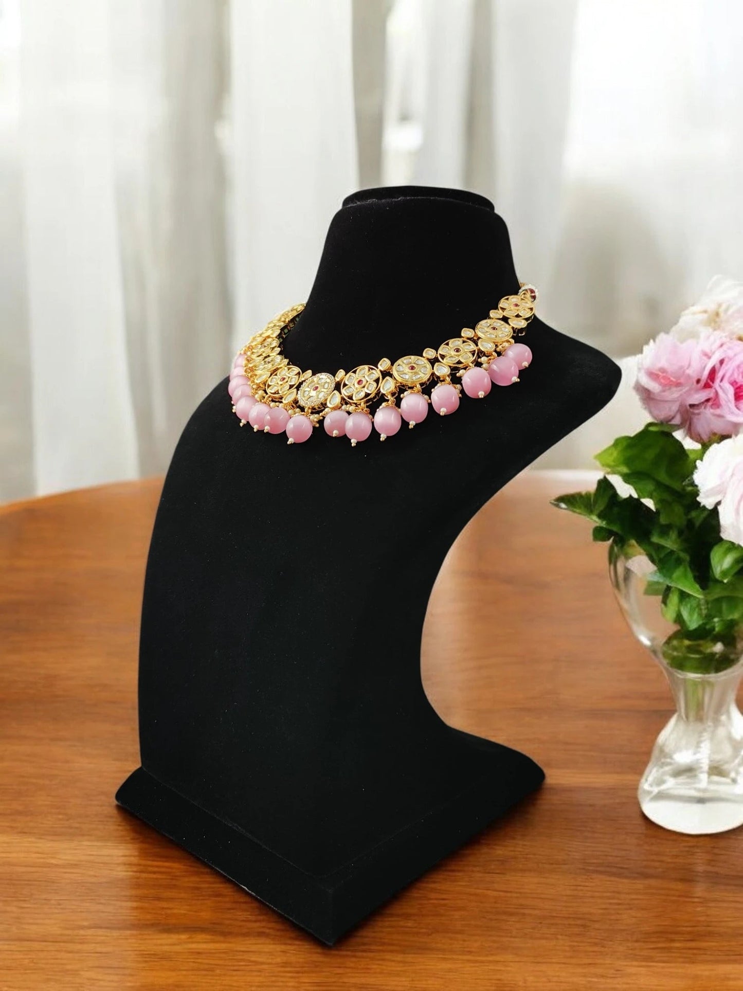 Kaavya Kundan Necklace Set