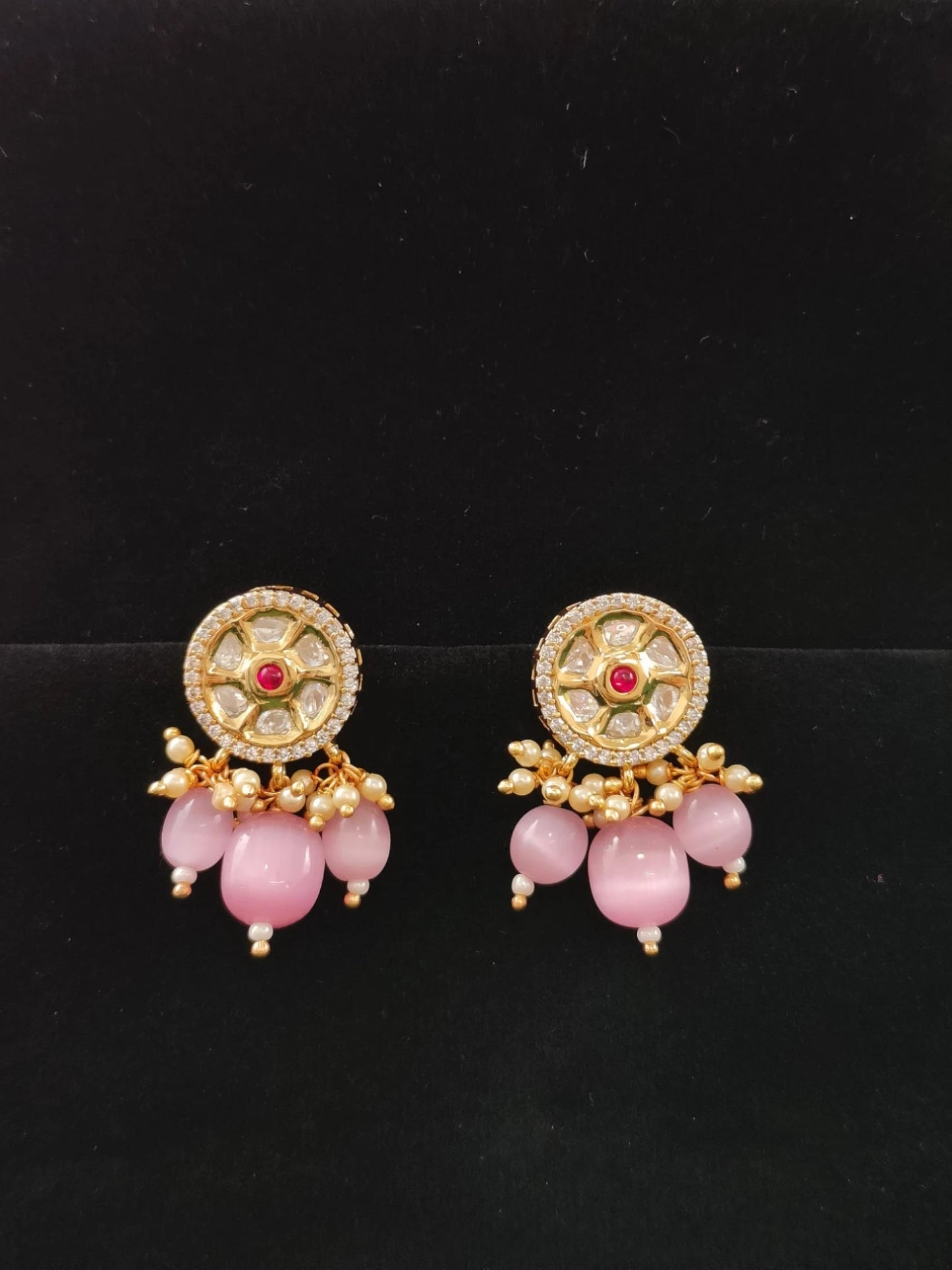 Kaavya Kundan Necklace Set