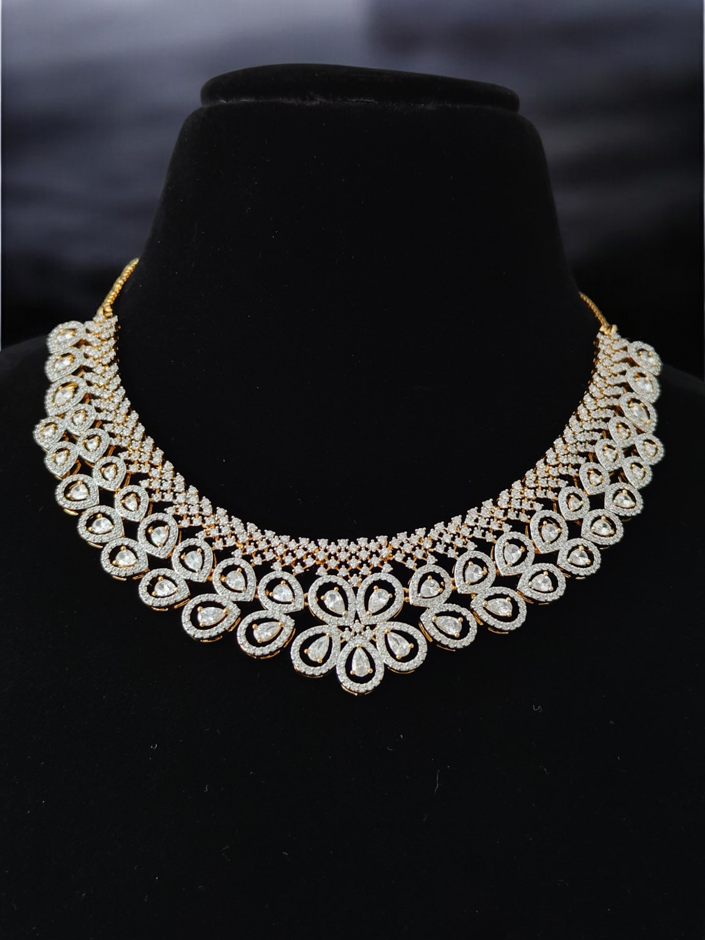 Pavitra Zircon Set