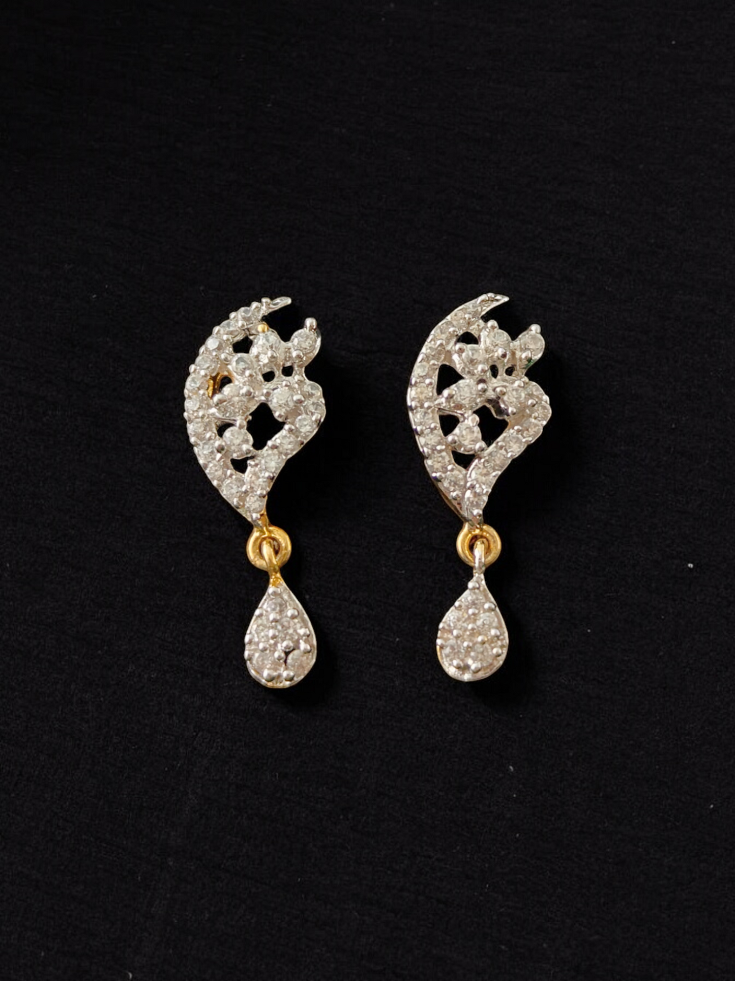 Tanvi Zircon Set