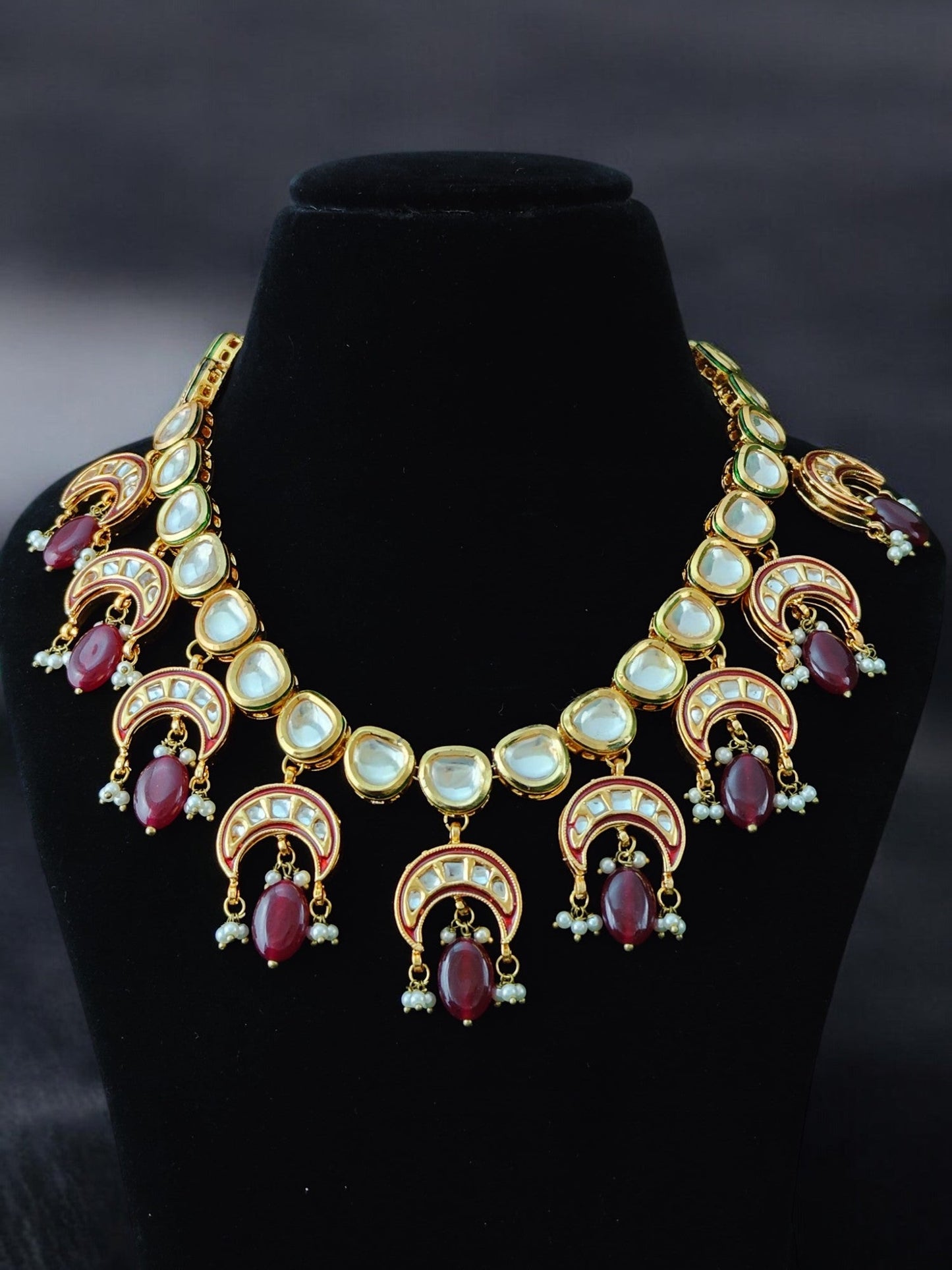 Sakshi Necklace Set