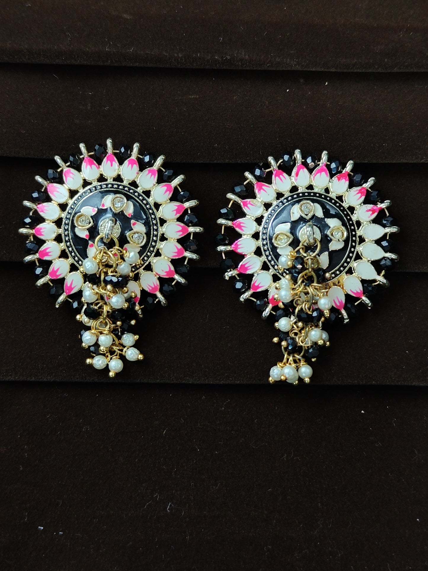 Manvi Victorian Choker Set