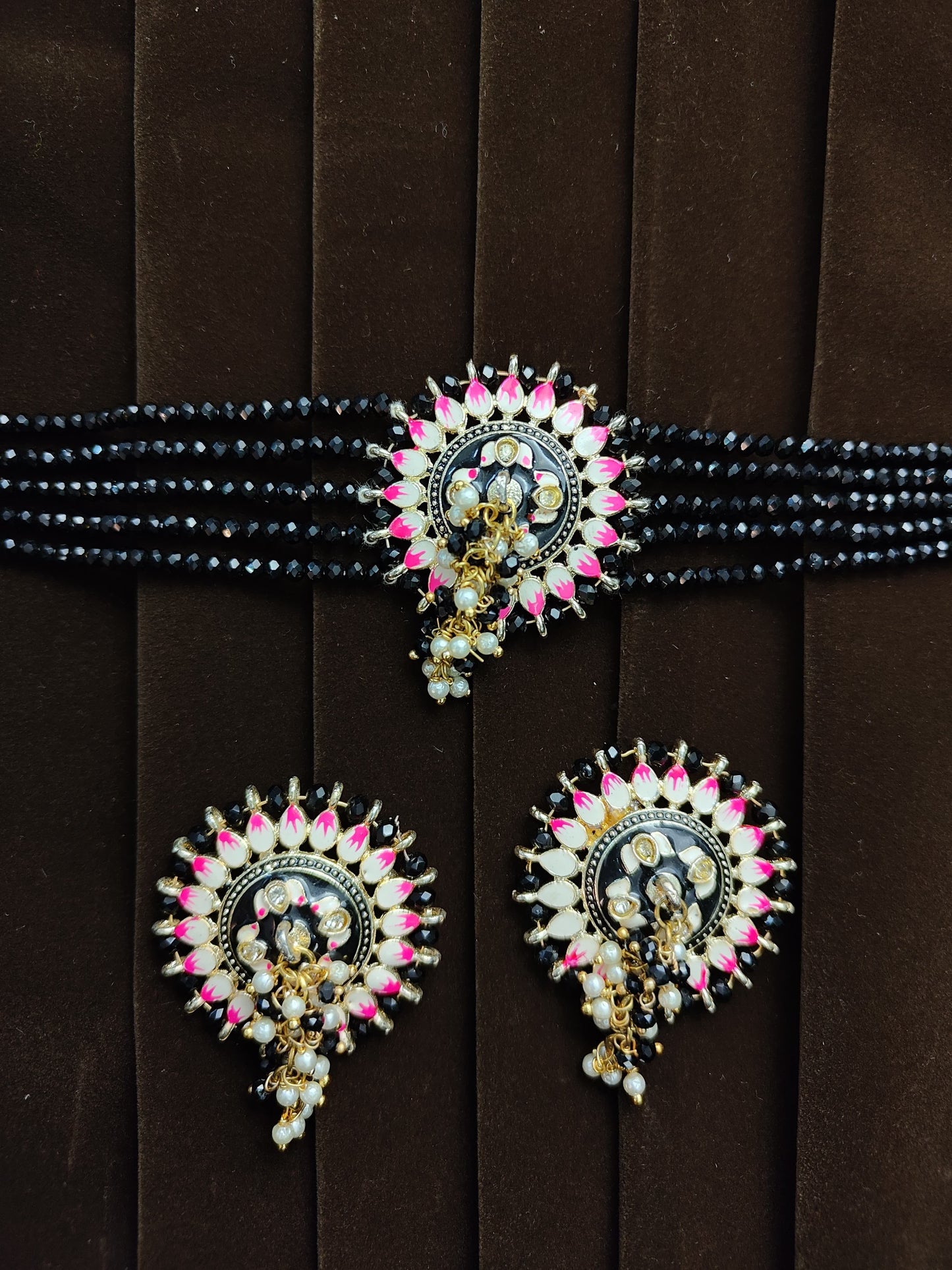 Manvi Victorian Choker Set