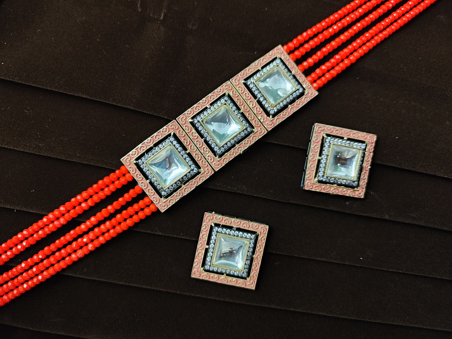 Inaaya Victorian Choker Set