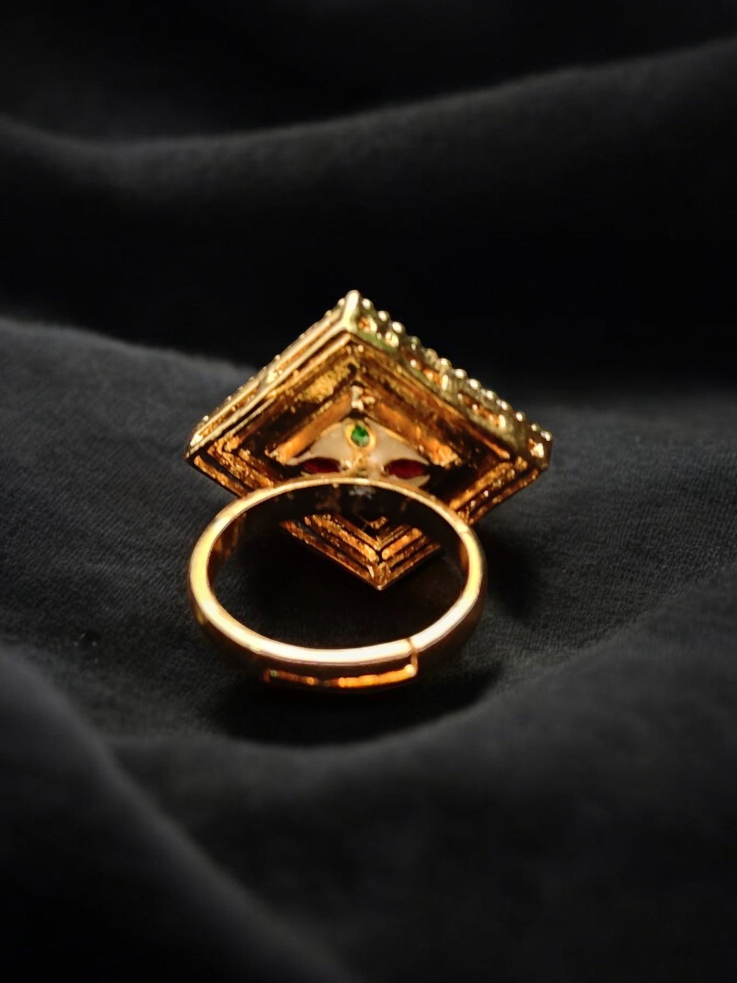 Ridhima Kundan Cocktail Ring