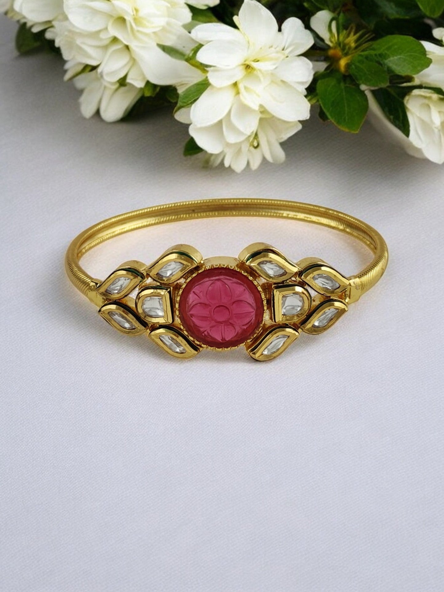 Yashika Kundan Bracelet