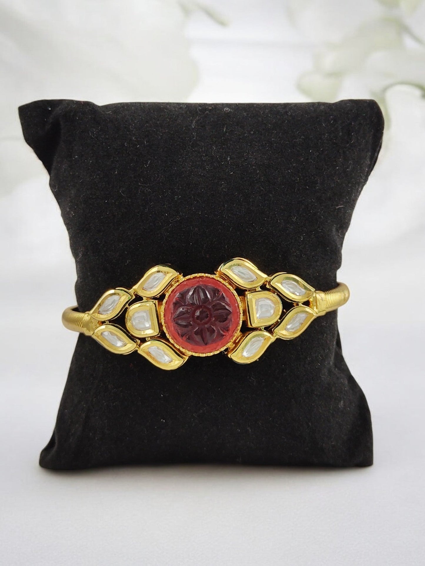 Yashika Kundan Bracelet