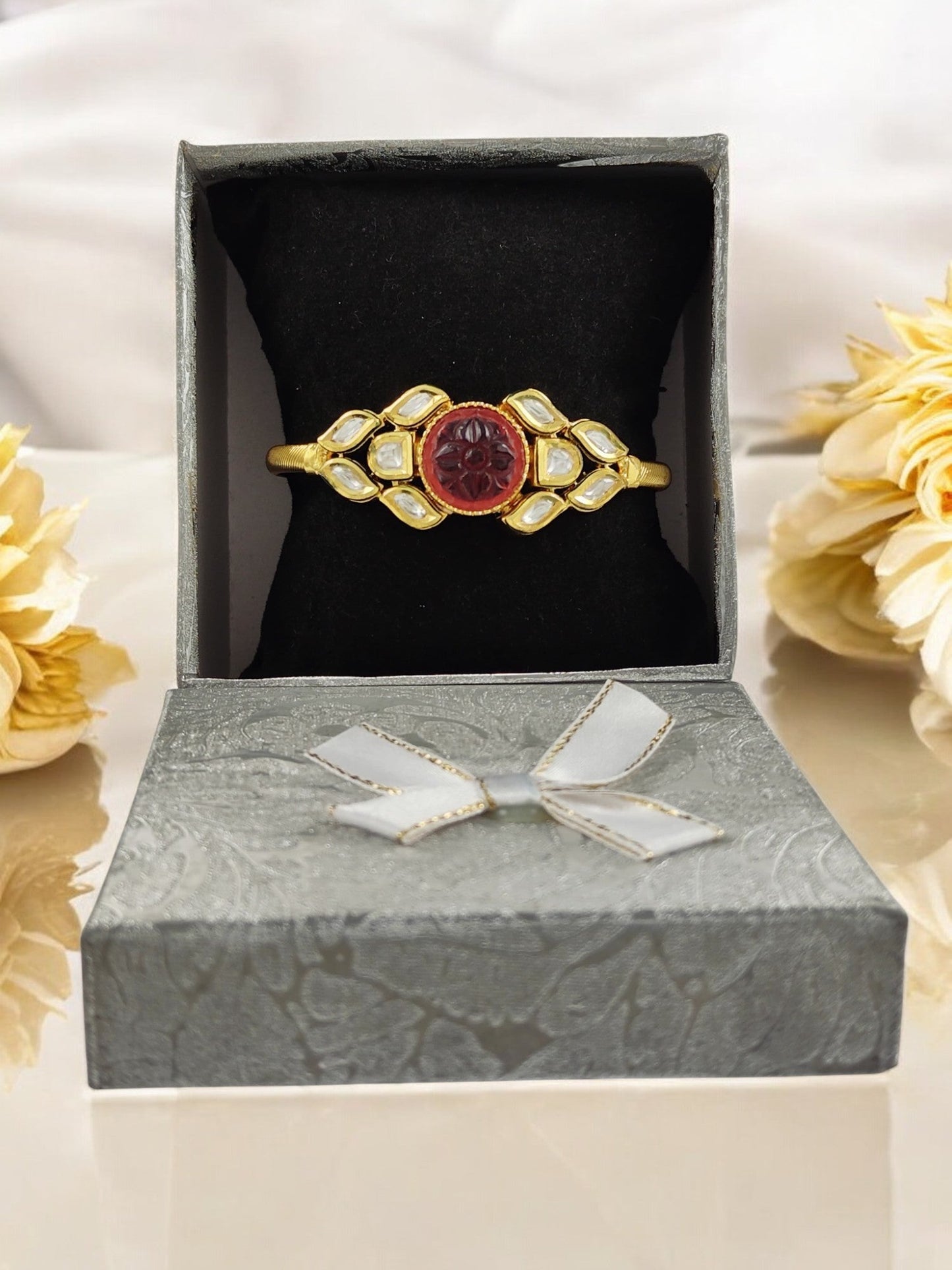 Yashika Kundan Bracelet