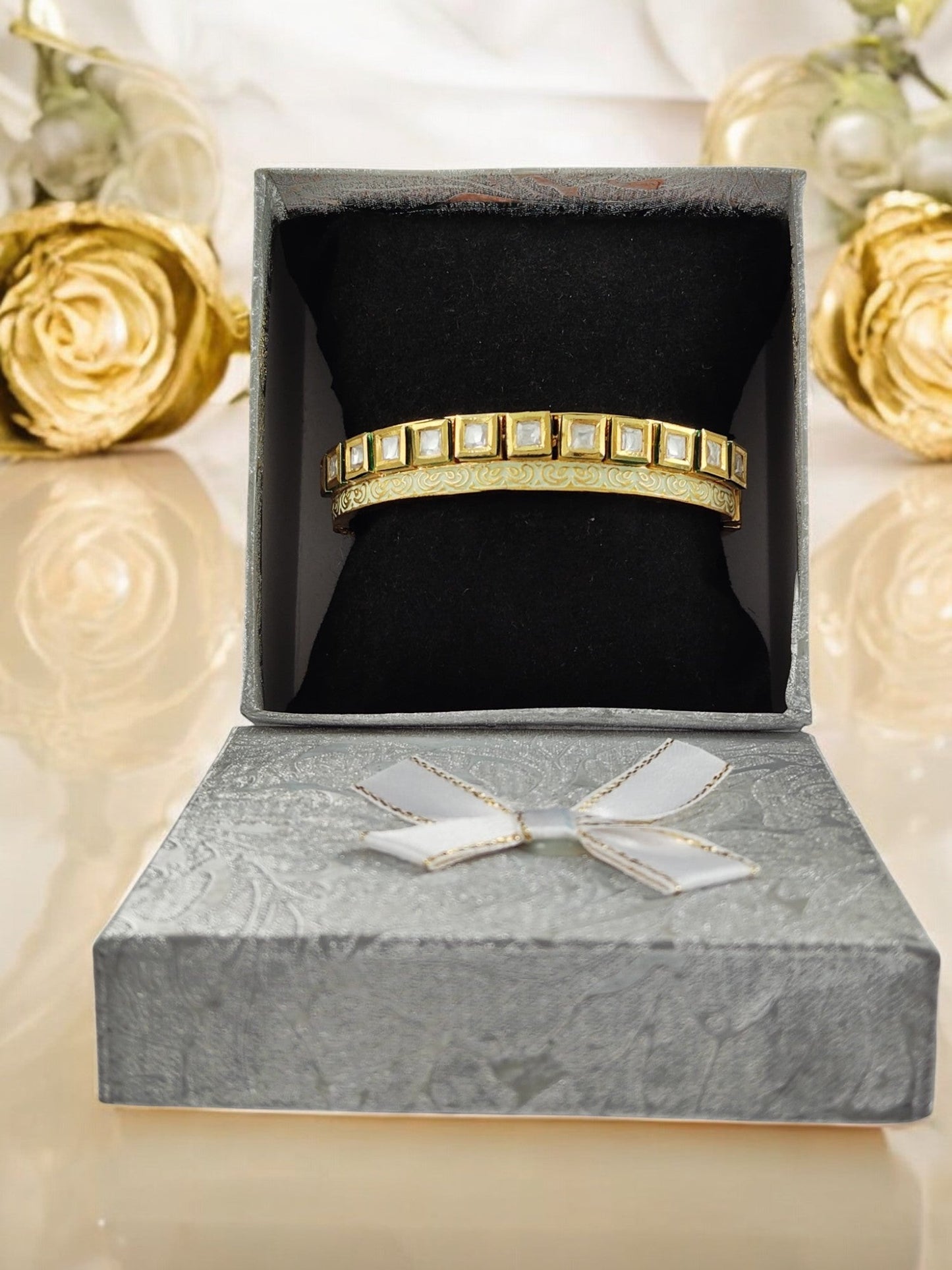 Sakshi Kundan Bracelet