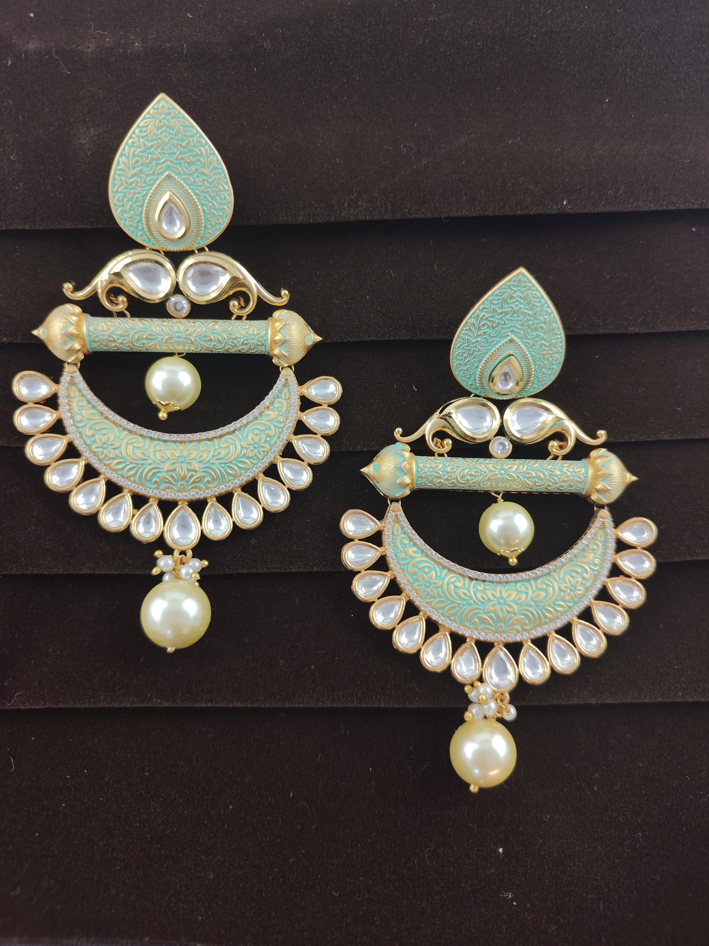 Pihu Kundan Earrings