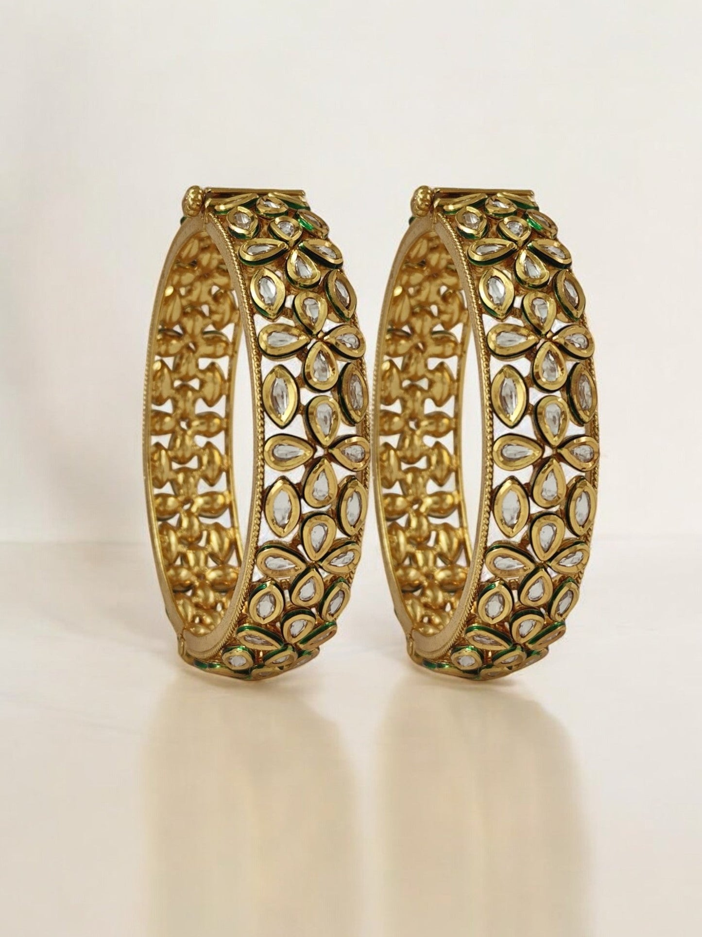 Ritika Kundan Bangles