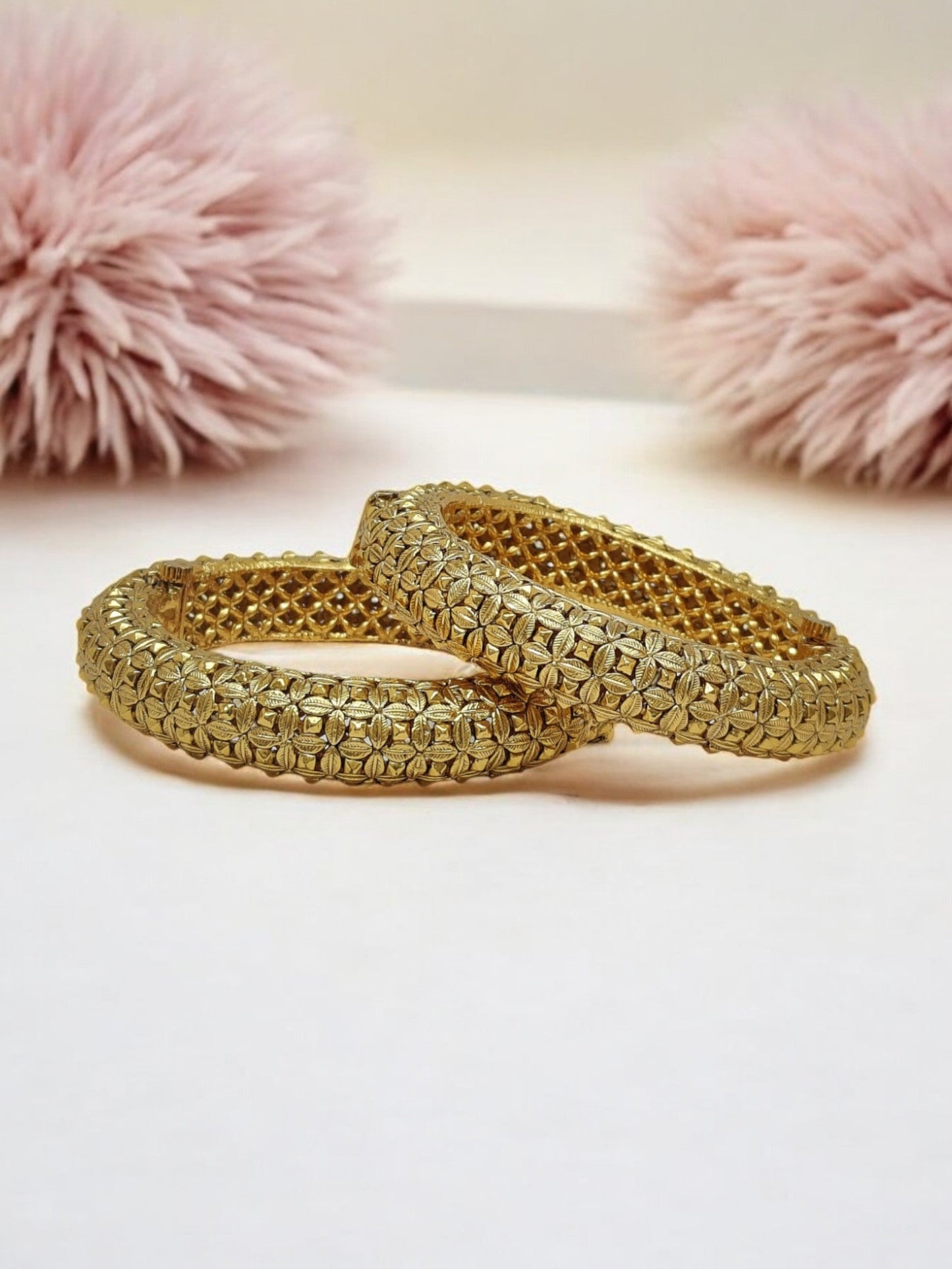 Vanya Golden Bangle