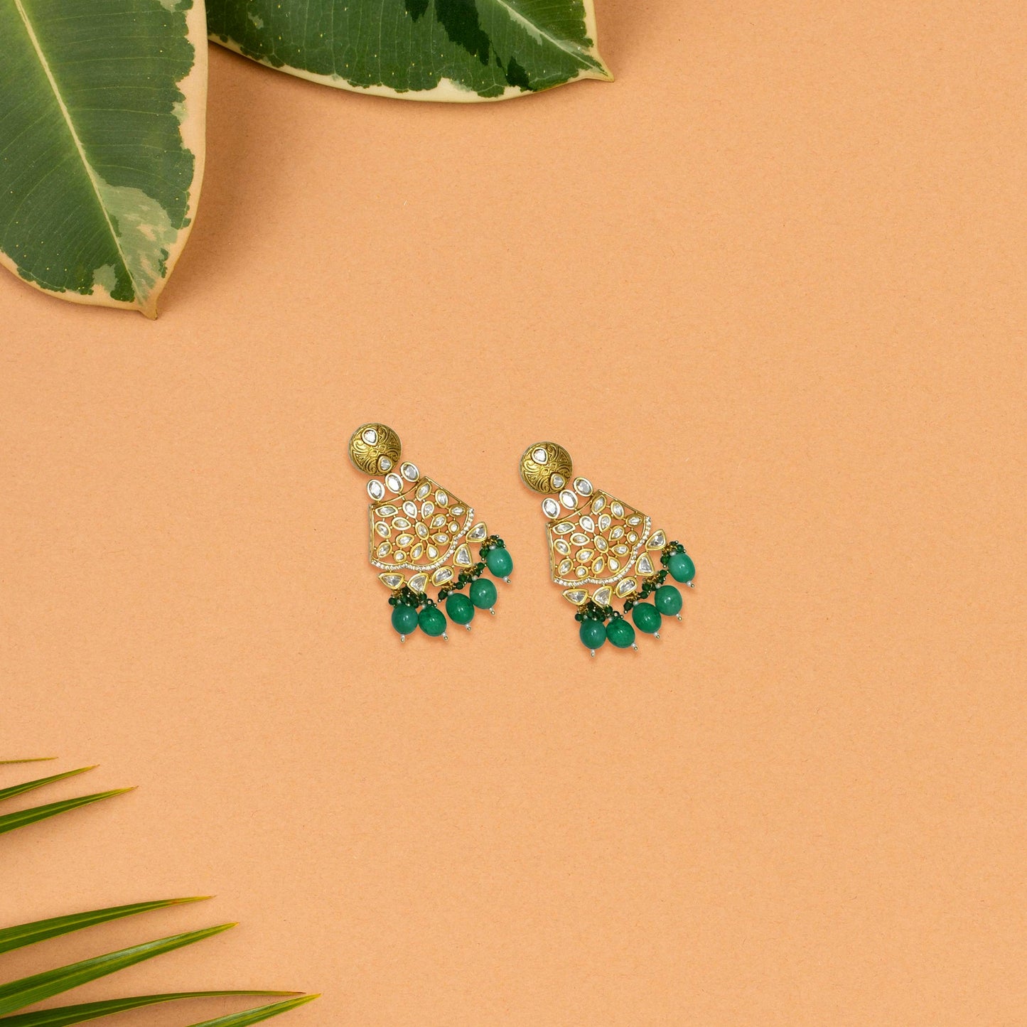 Aditi Kundan Pendant Set