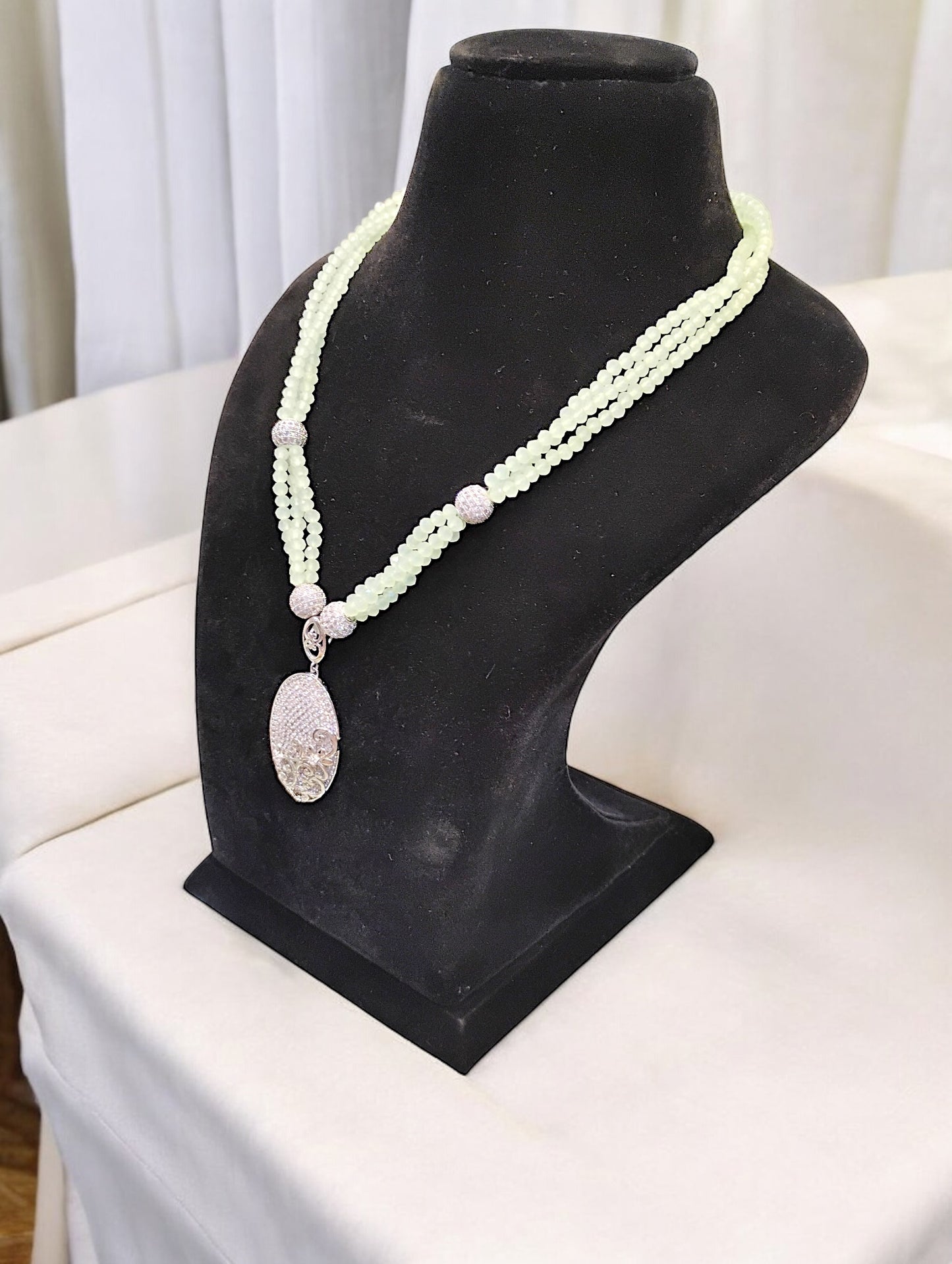 Priya Zircon Pendent Set