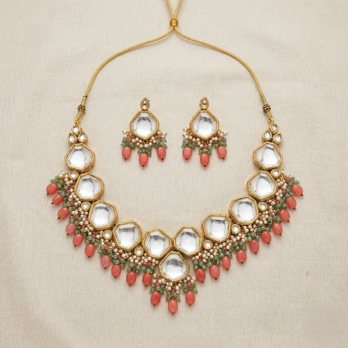 Kundan Choker