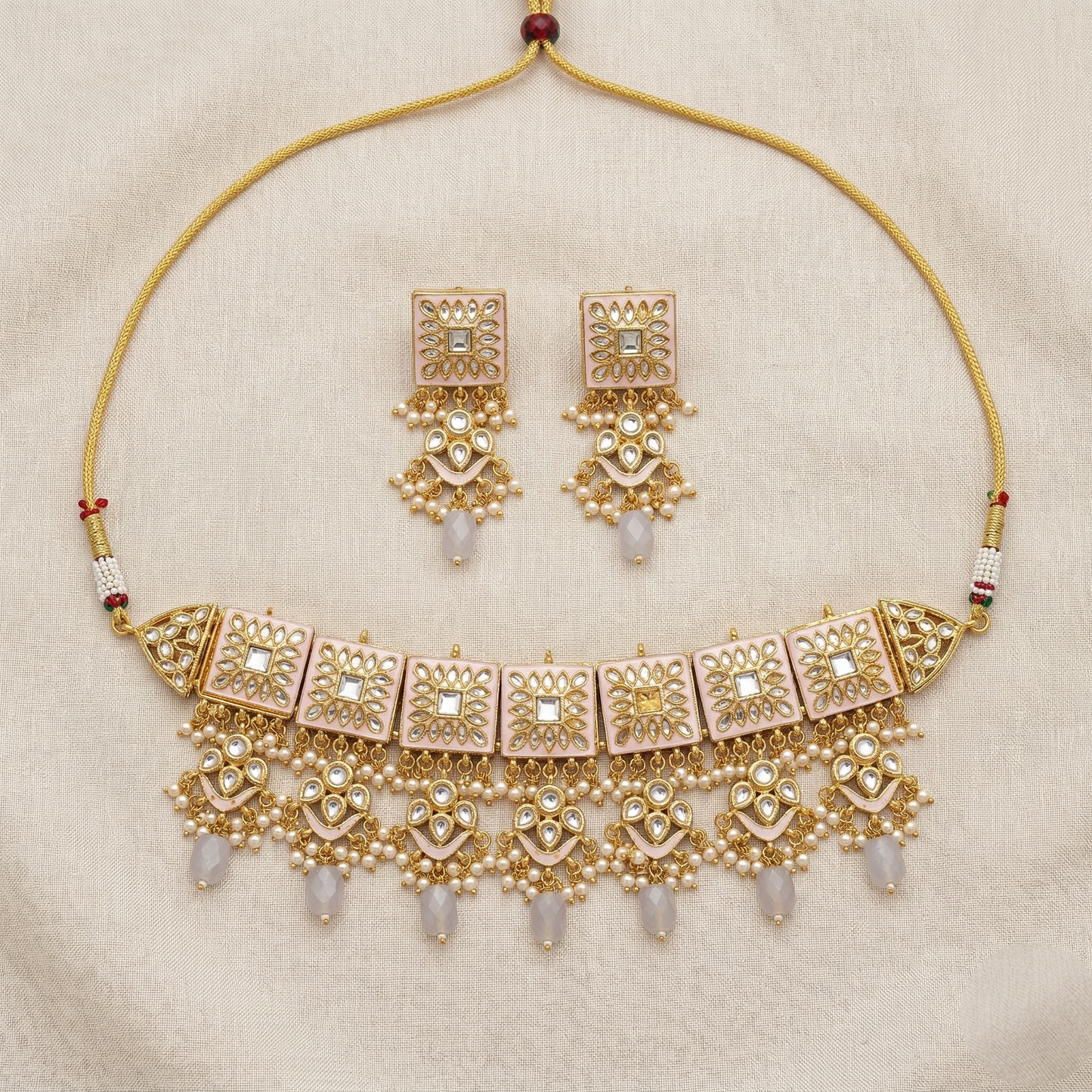Kundan Choker