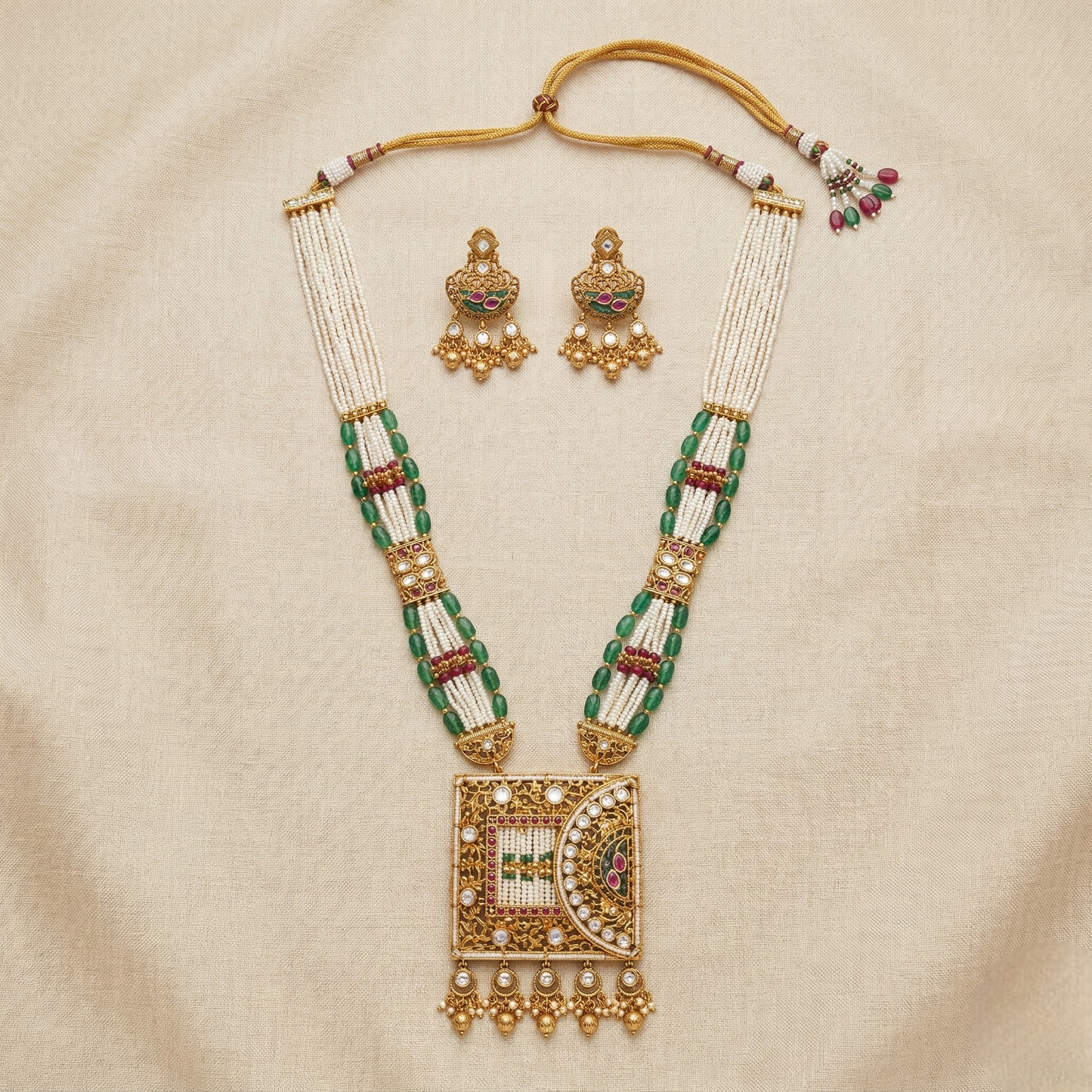 Temple Pendent Sets