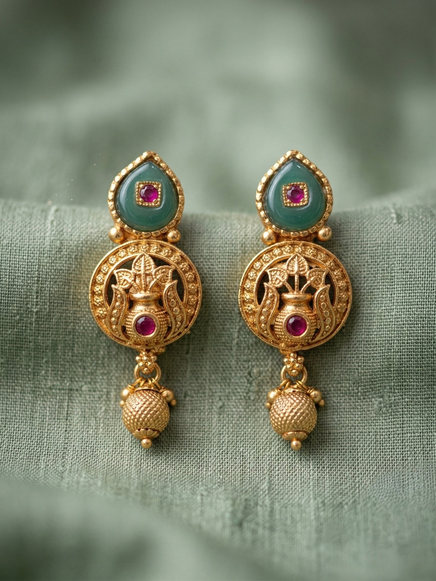 Kaveri Temple Necklace