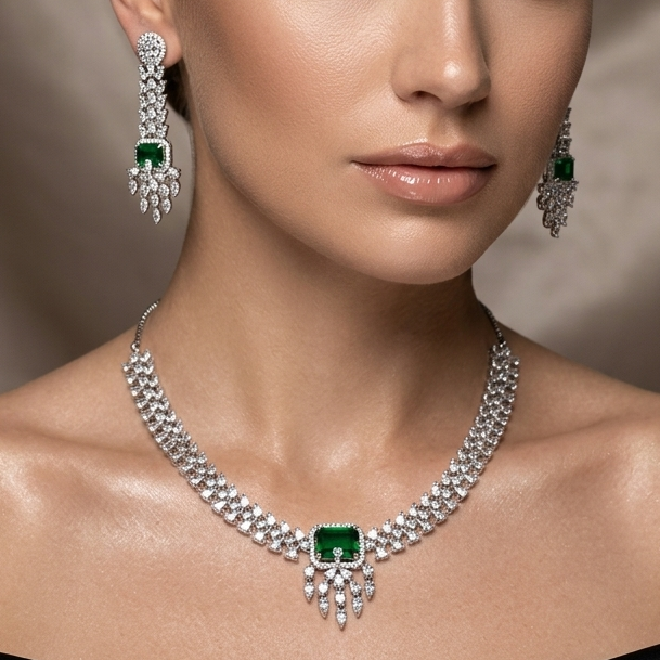 Amrita DC Necklace