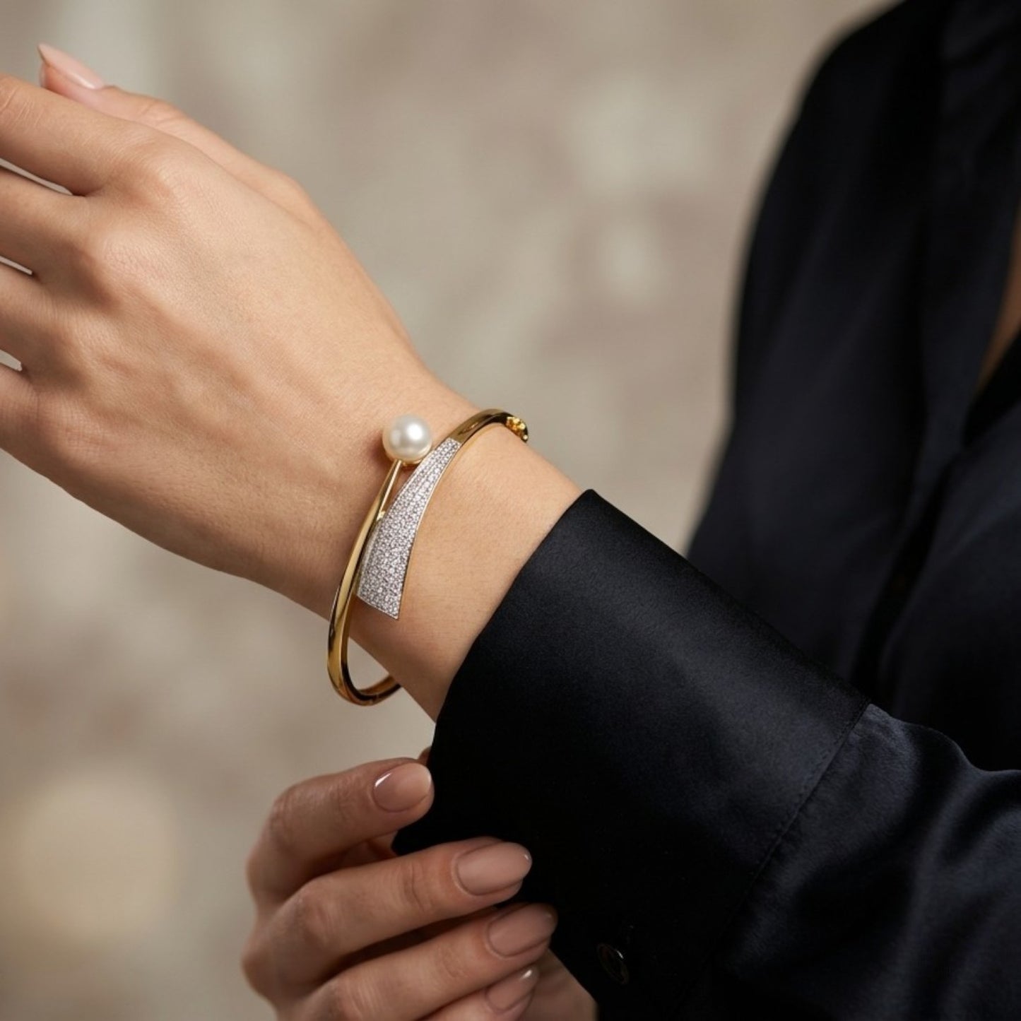 DC Bracelet - E00BPV