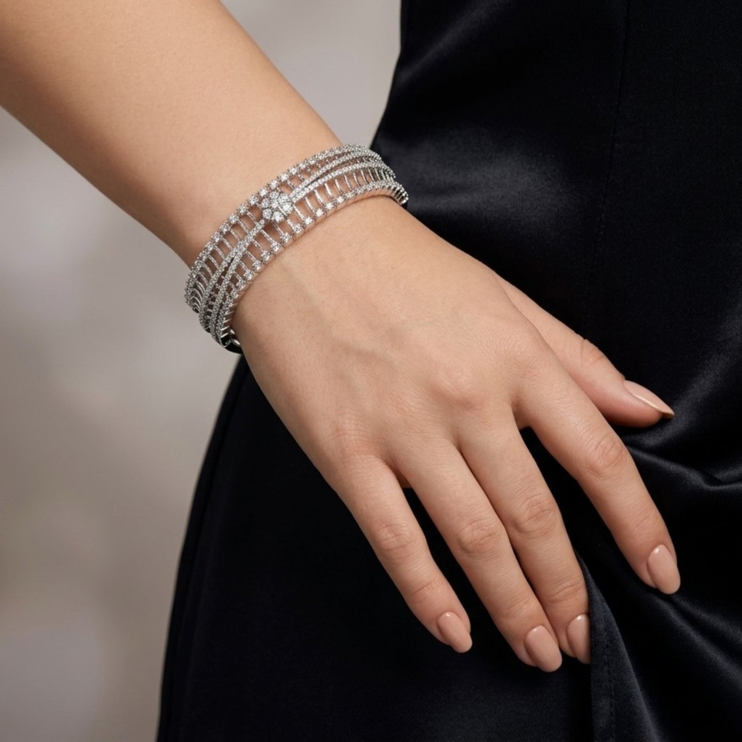 DC Bracelet - E00BPX