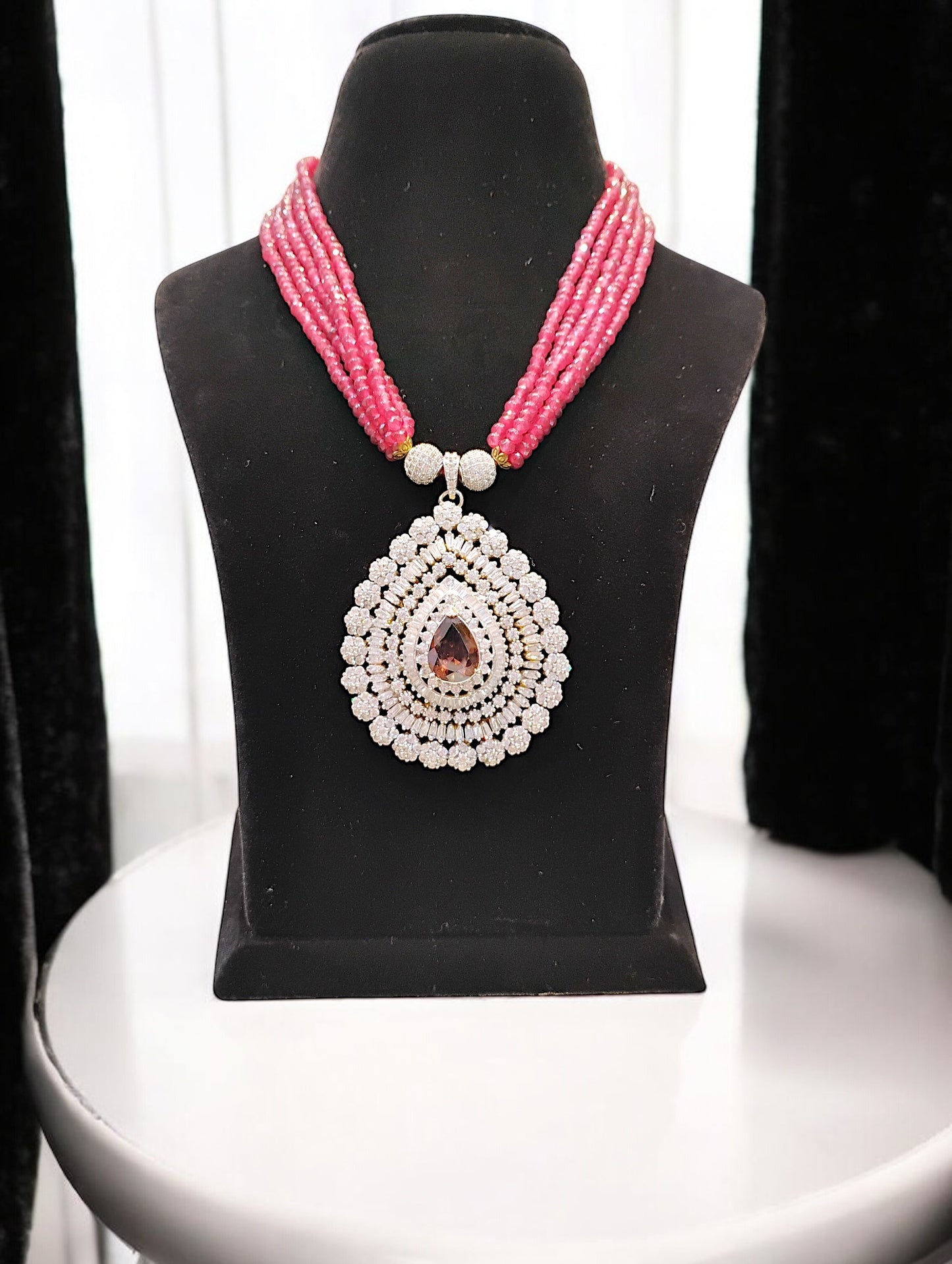 Kiya Zircon Pendent Set