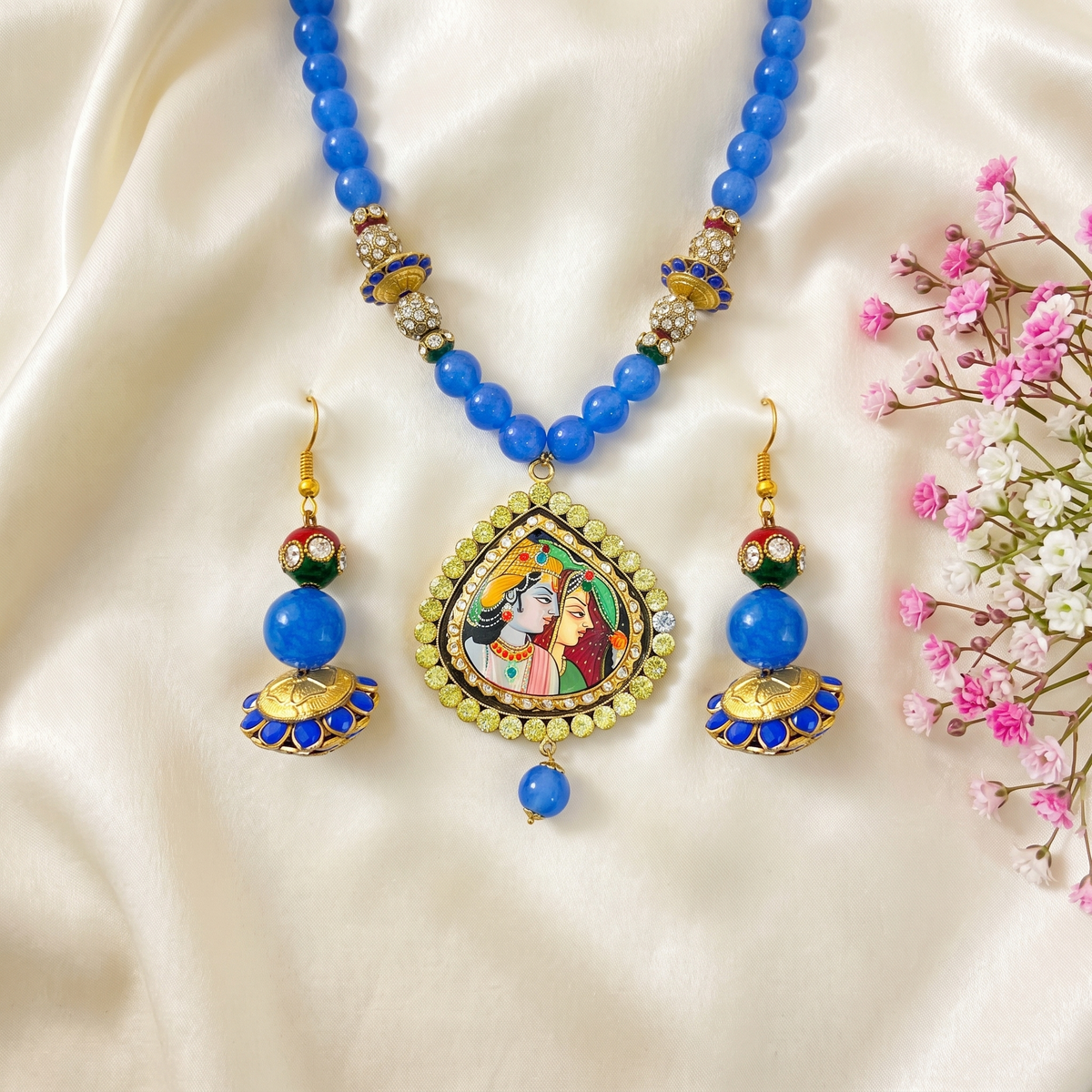 Manvi Kundan Pendent Set