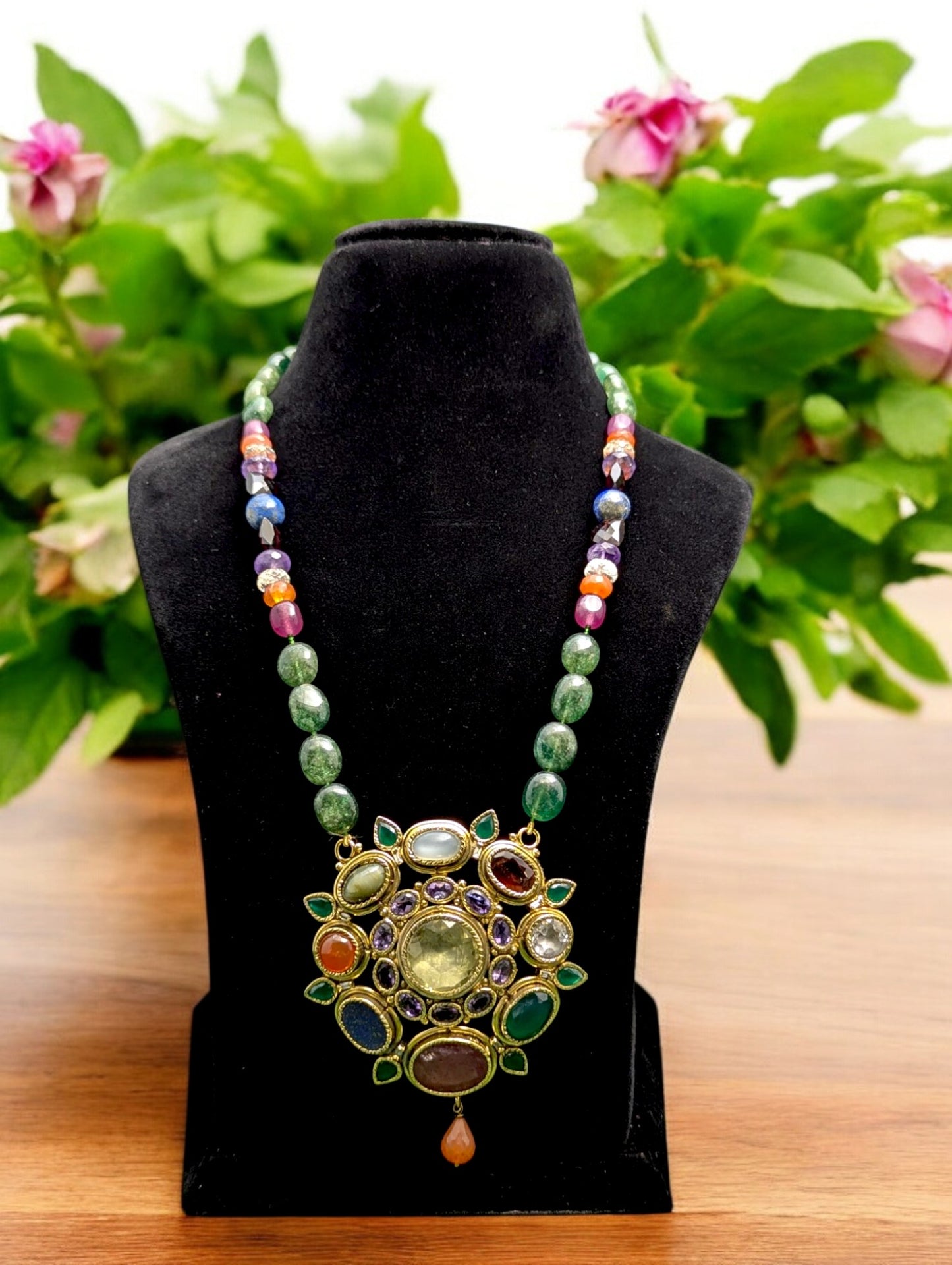 Saanvi Semi-Pr. Navratan Necklace