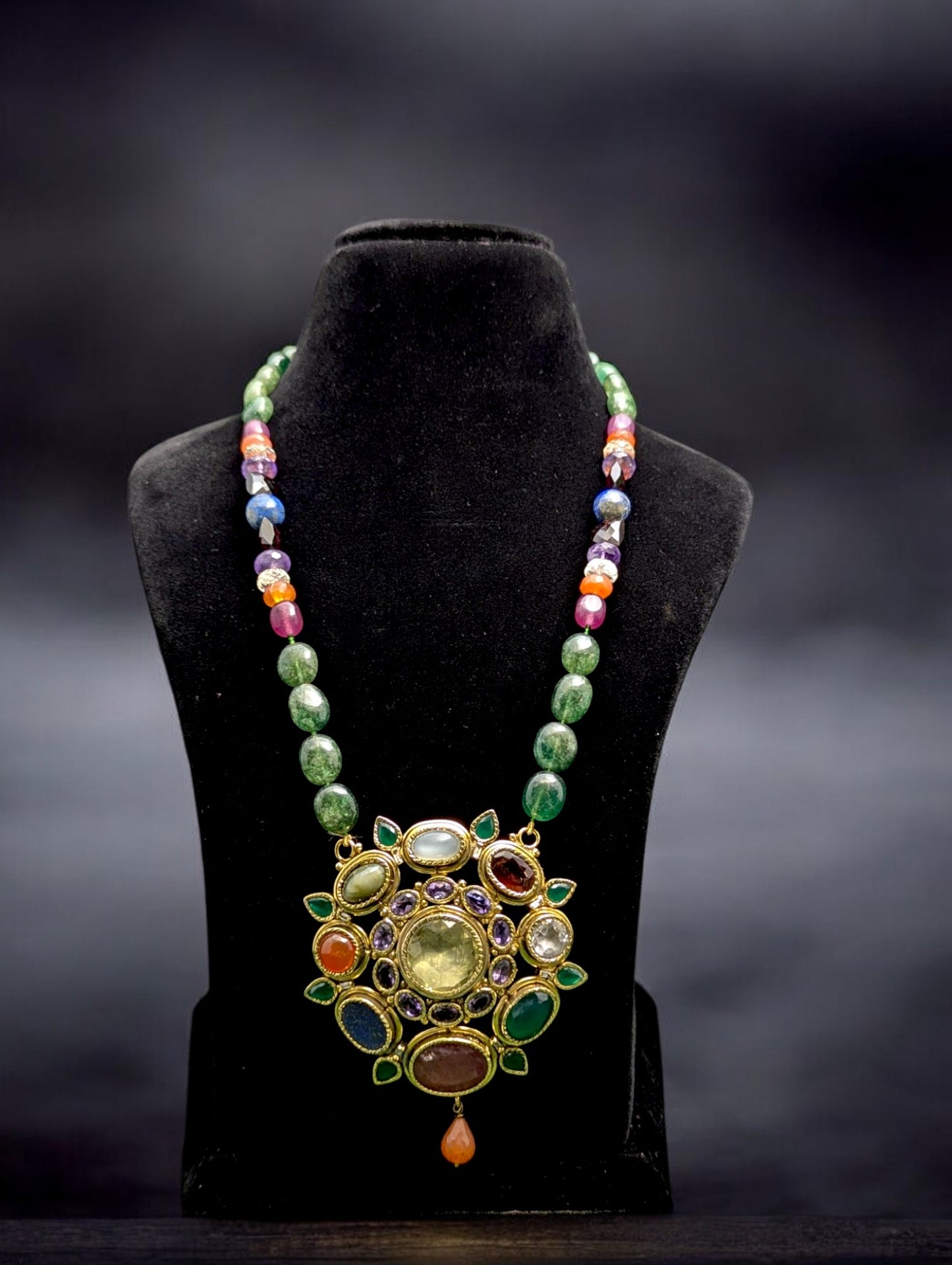 Saanvi Semi-Pr. Navratan Necklace