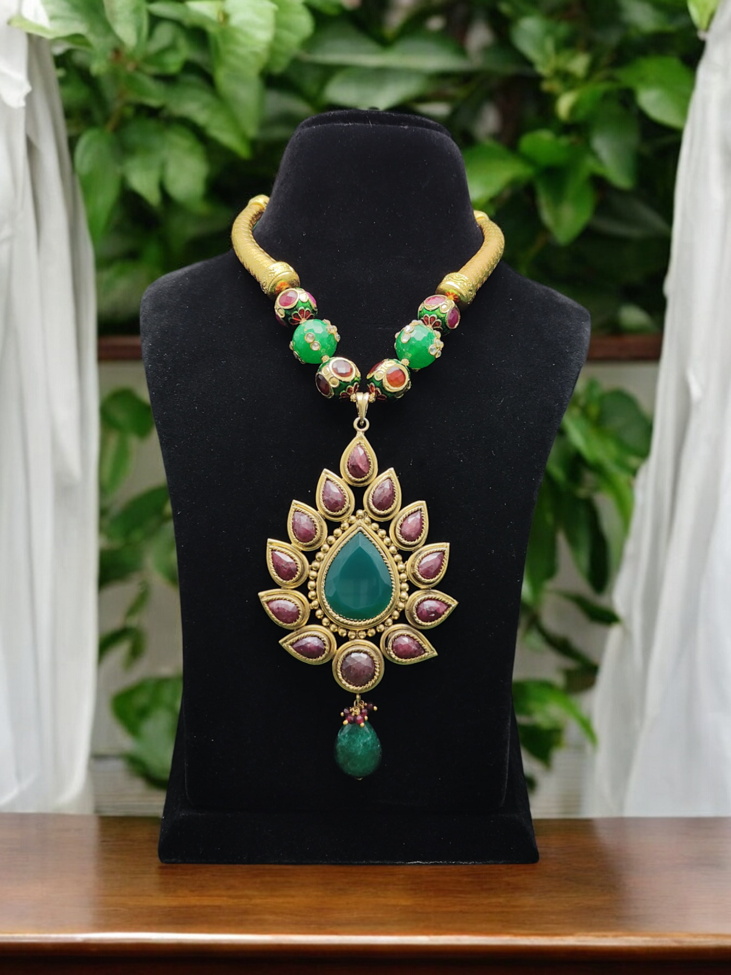 Hiral Semi-Pr. Navratan Necklace
