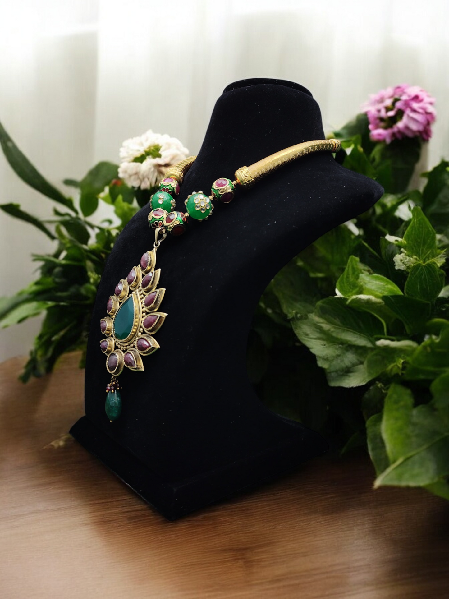 Hiral Semi-Pr. Navratan Necklace