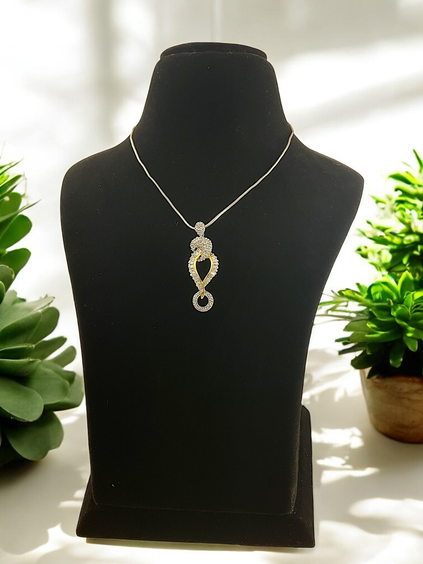 Bhavya DC Pendent Set