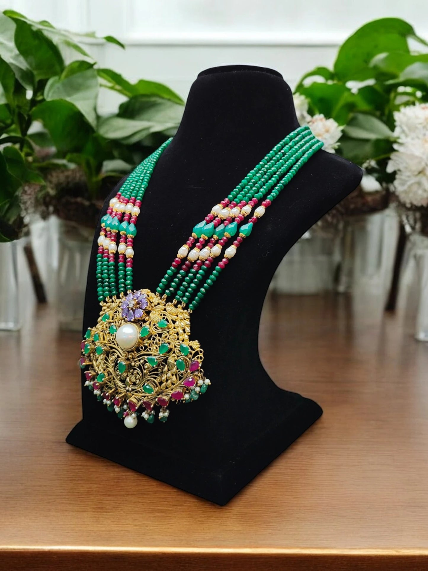 Niharika Semi-Pr. Navratan Necklace