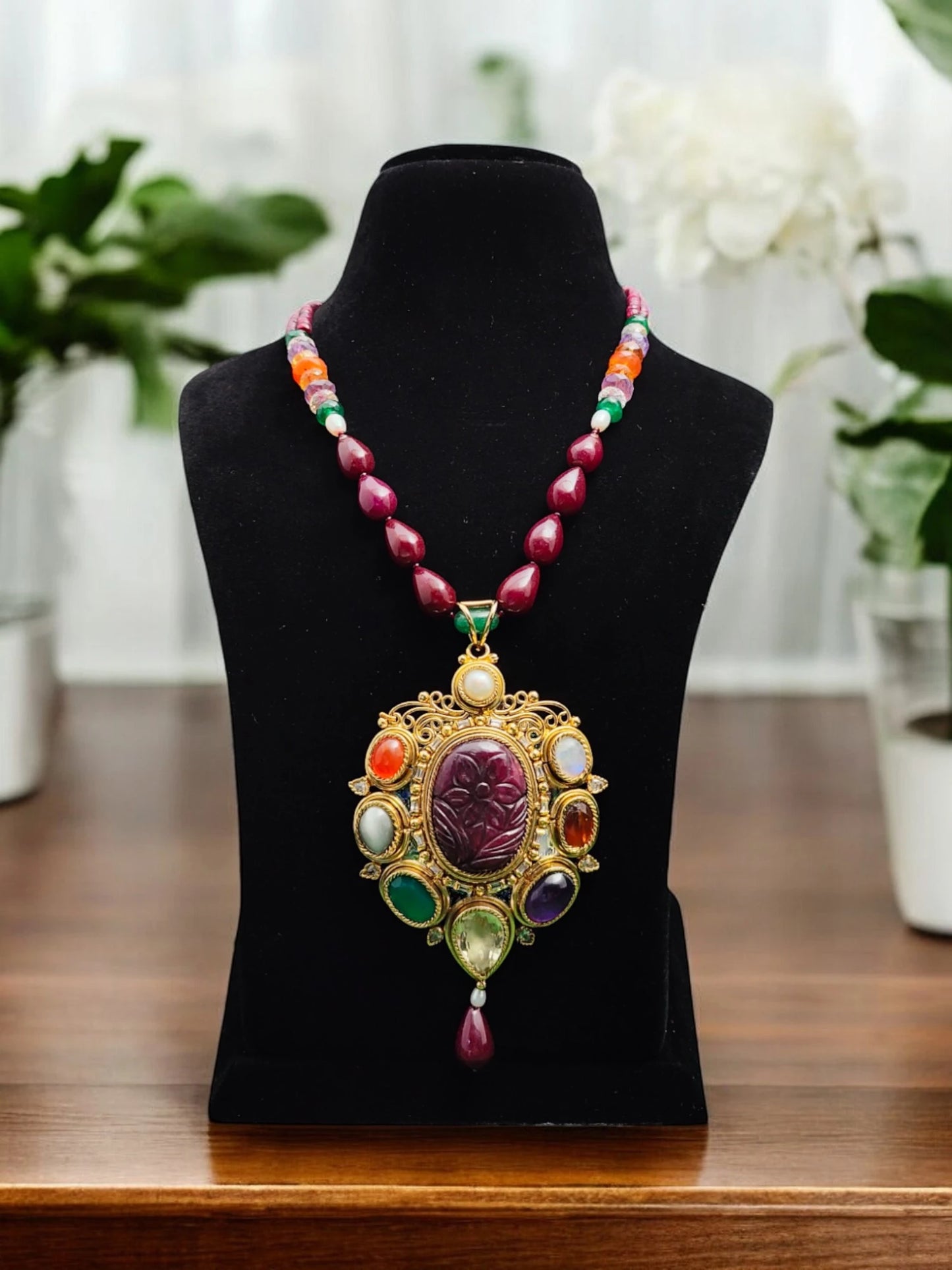 Yashvi Semi-Pr. Navratan Necklace