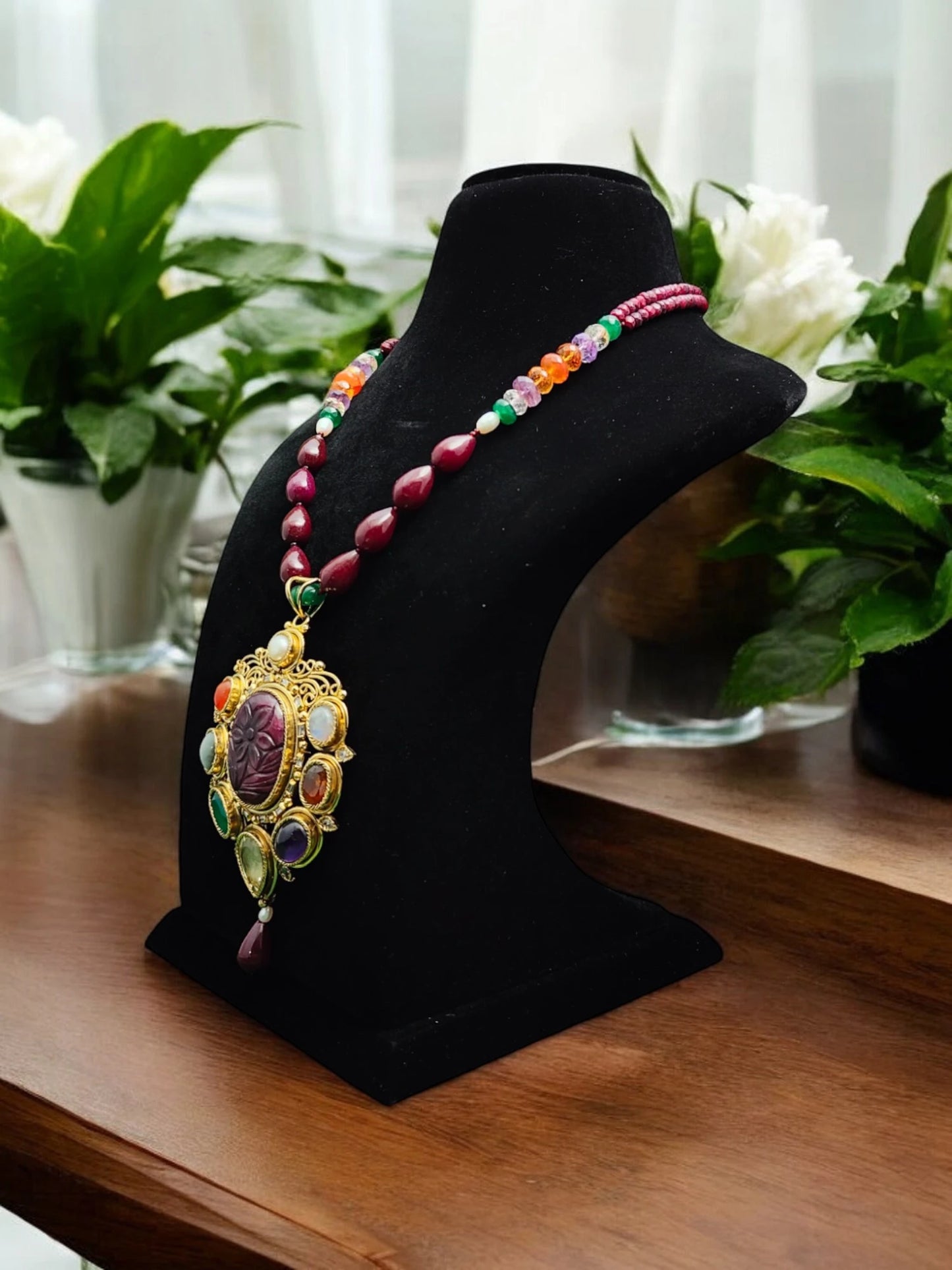 Yashvi Semi-Pr. Navratan Necklace