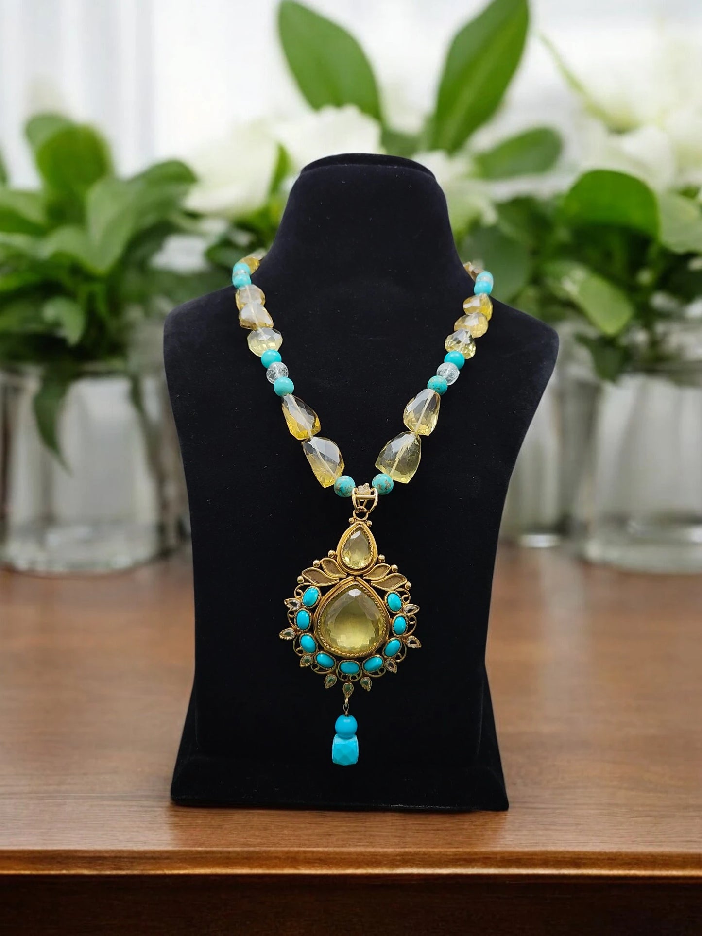 Madhavi Semi-Pr. Navratan Necklace