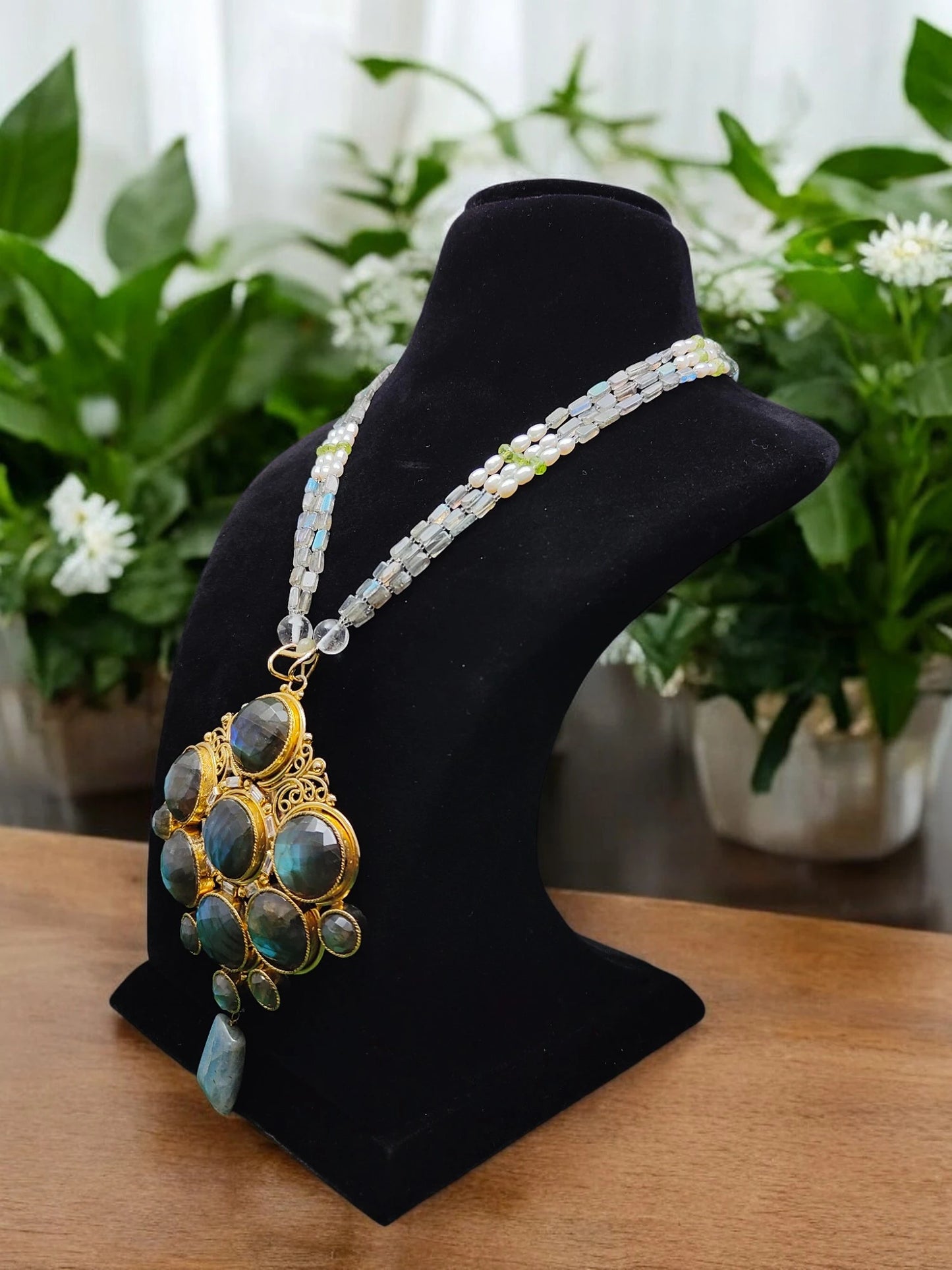 Ritika Semi-Pr. Navratan Necklace